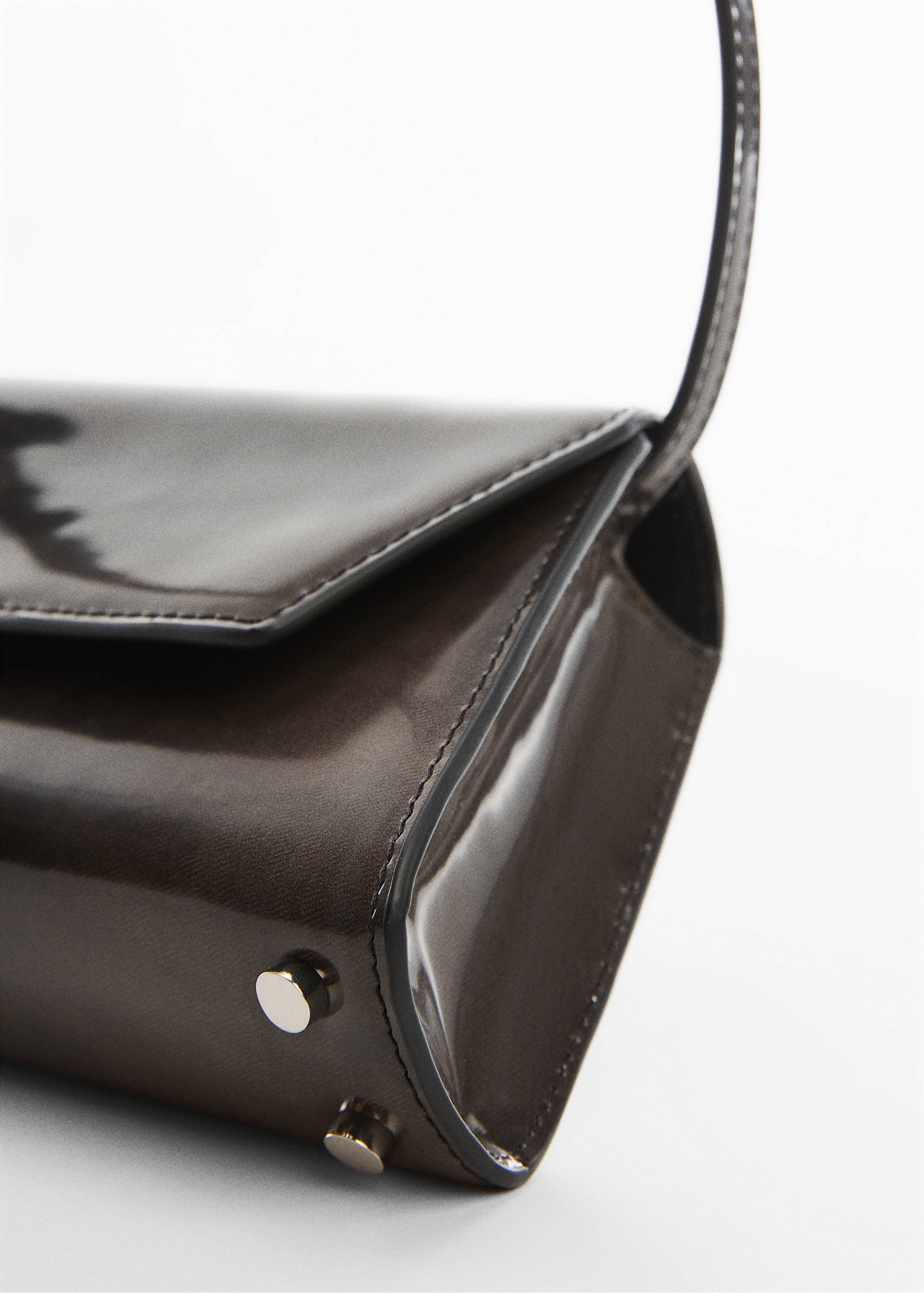 Patent leather bag - Details of the article 1