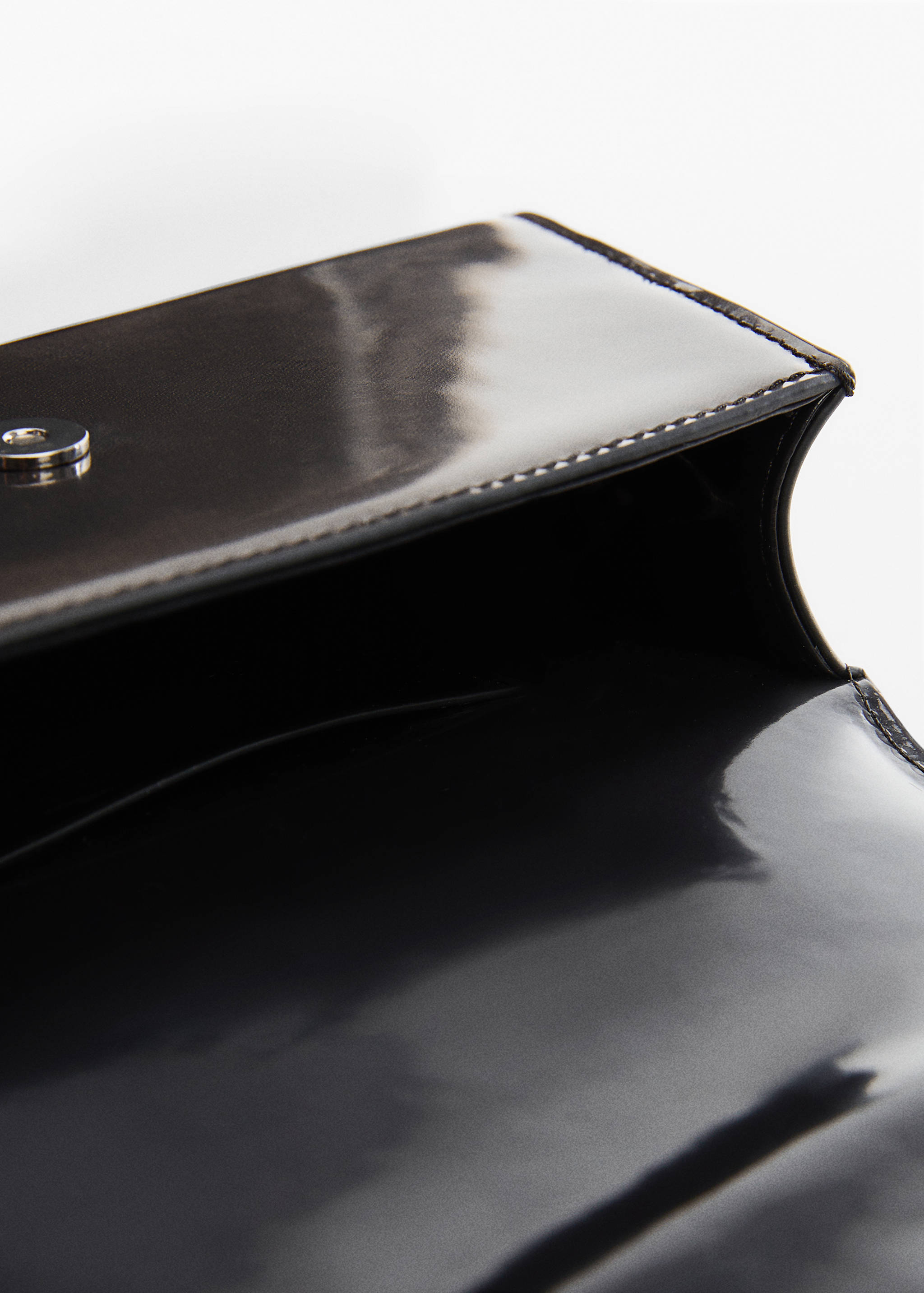 Patent leather bag - Details of the article 2