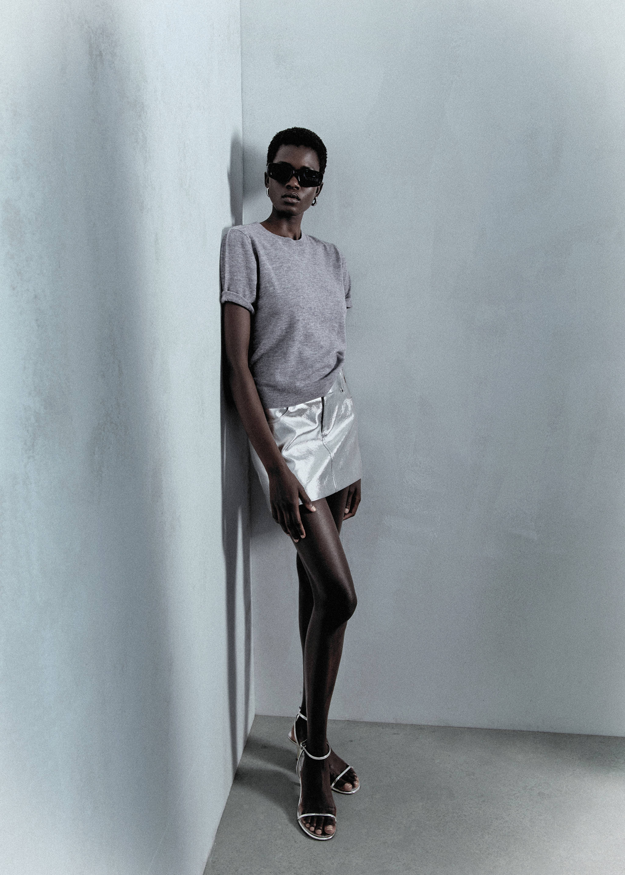 تنورة قصيرة بتأثير جلدي معدني - تفاصيل المنتج 7