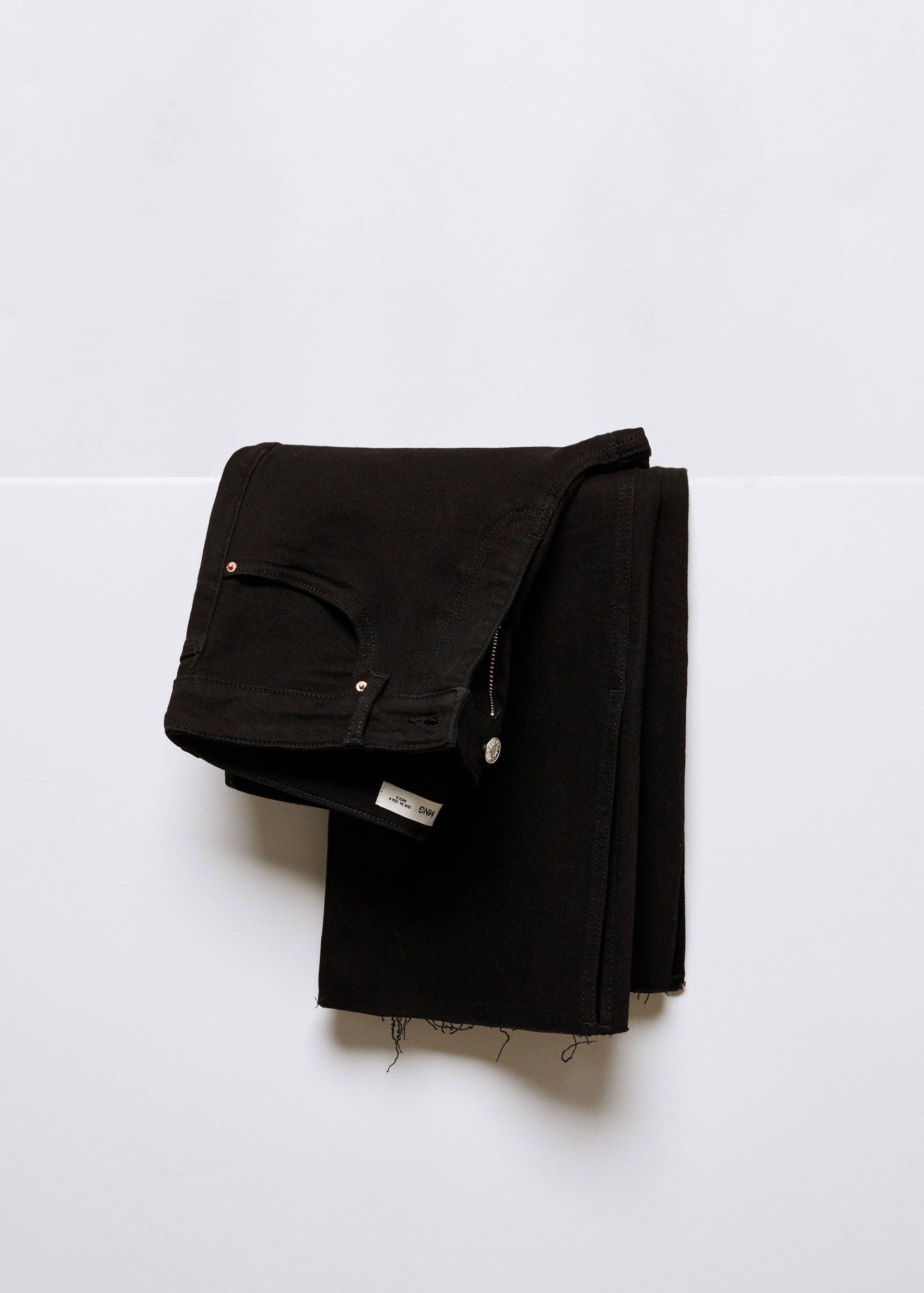 Medium-rise straight jeans with slits - Details of the article 8