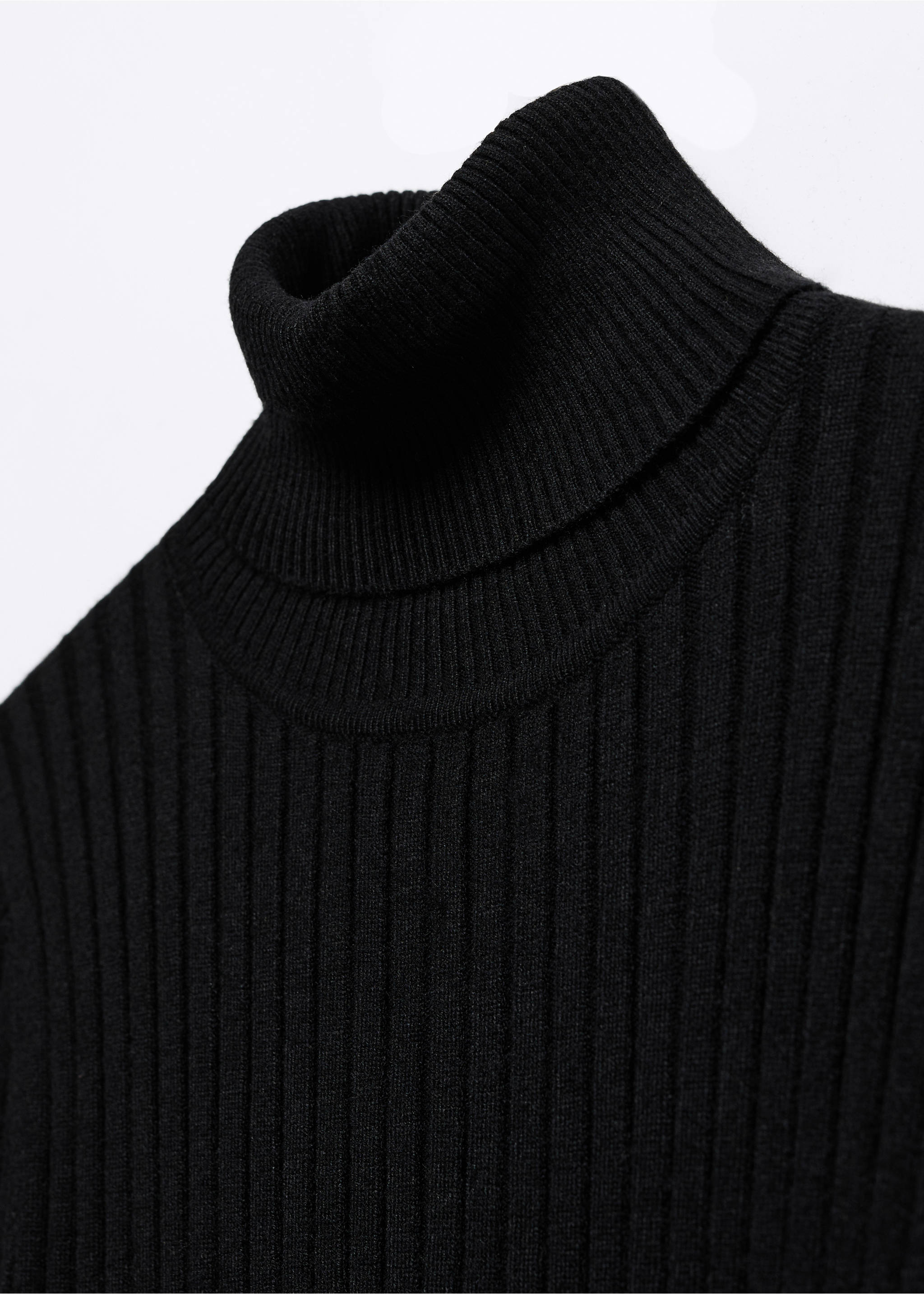 Turtleneck ribbed midi-dress - Details of the article 8, Black. Ref: 57087730-00.