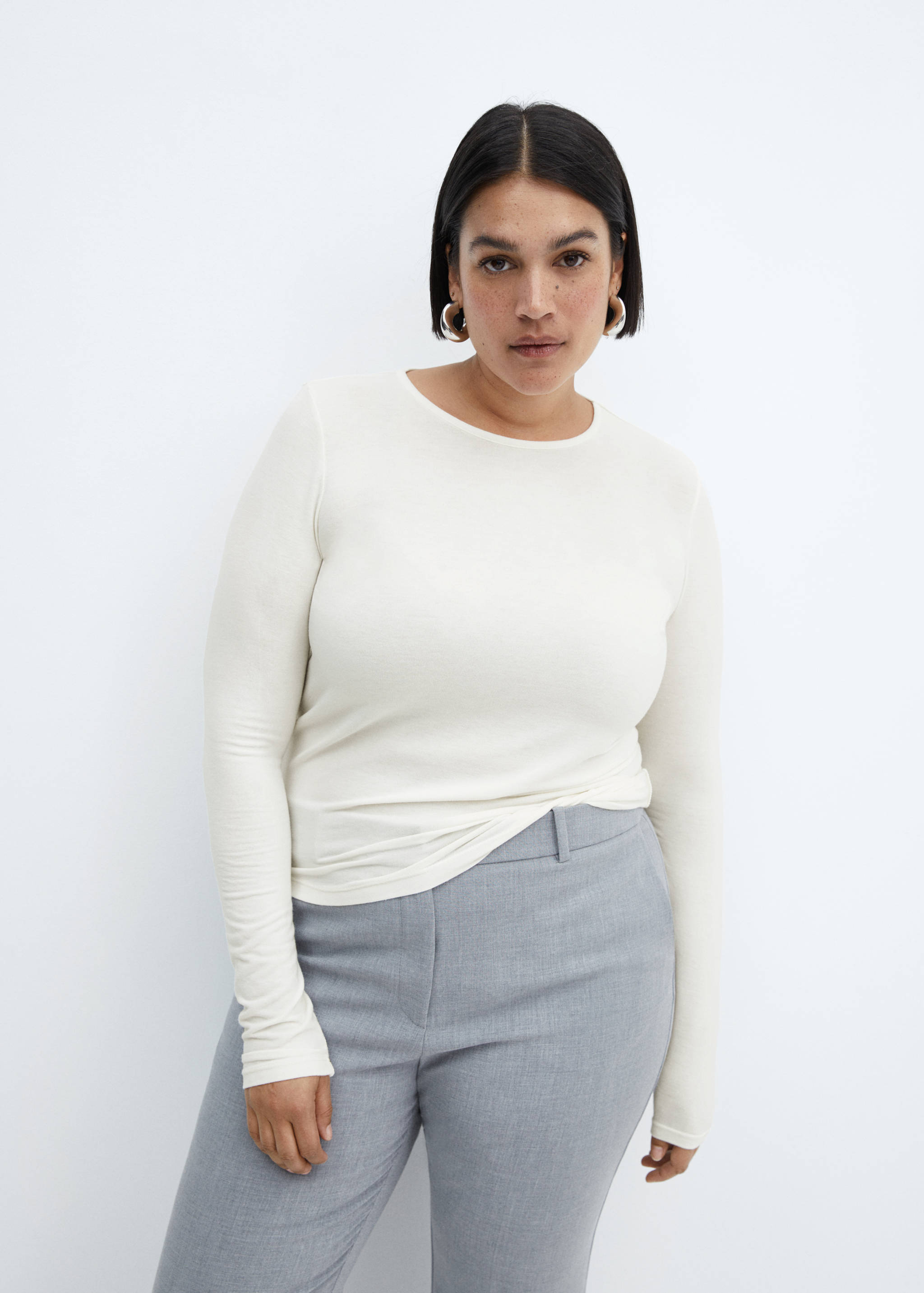 Round-neck knitted t-shirt - Details of the article 5