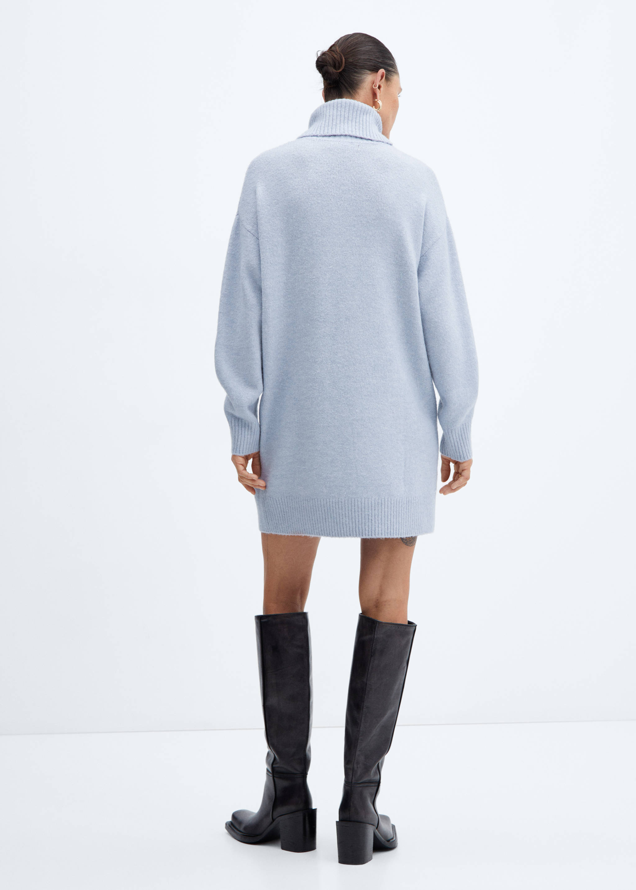 Turtle neck knit dress - Reverse of the article
