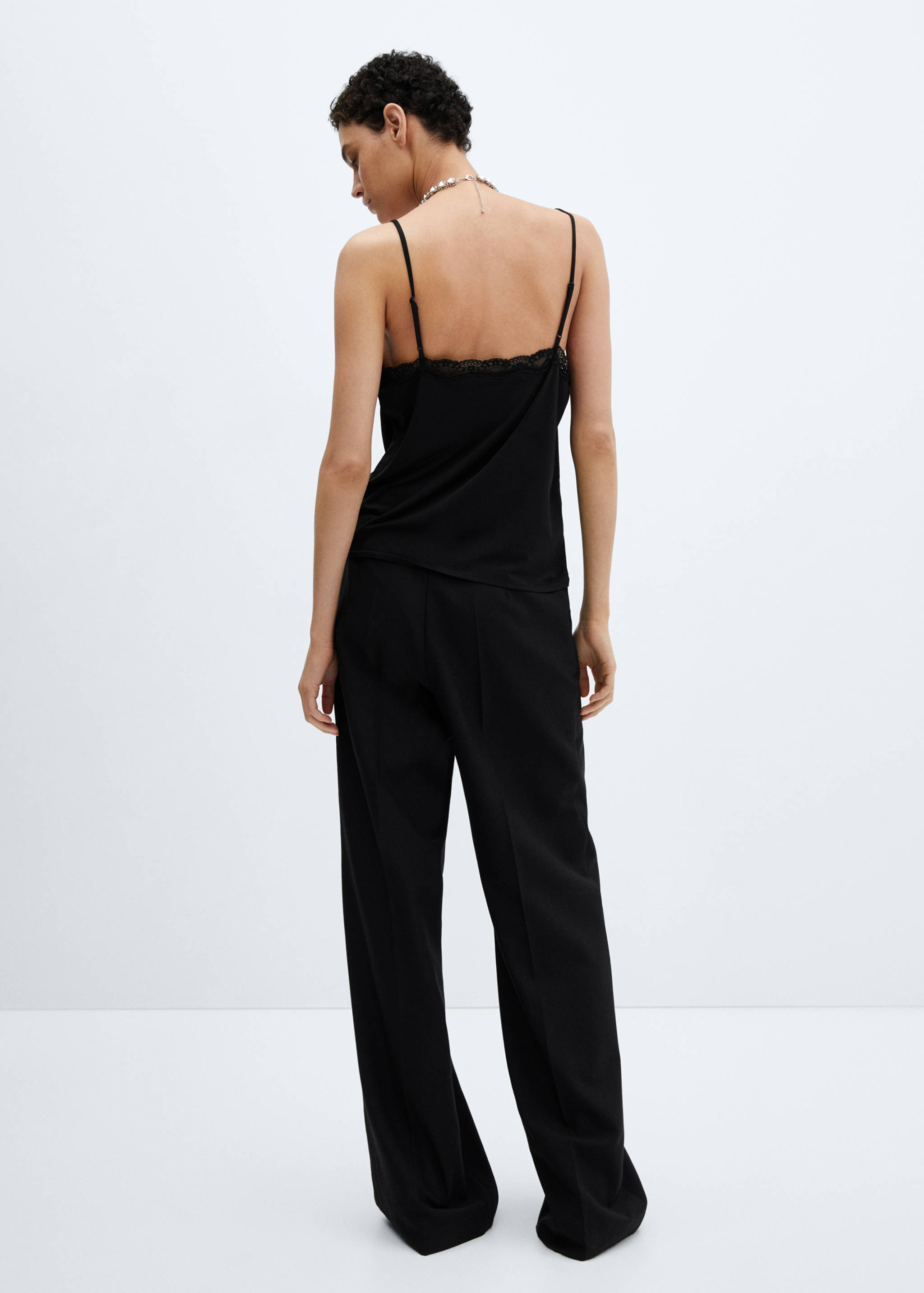 Lace top - Reverse of the article