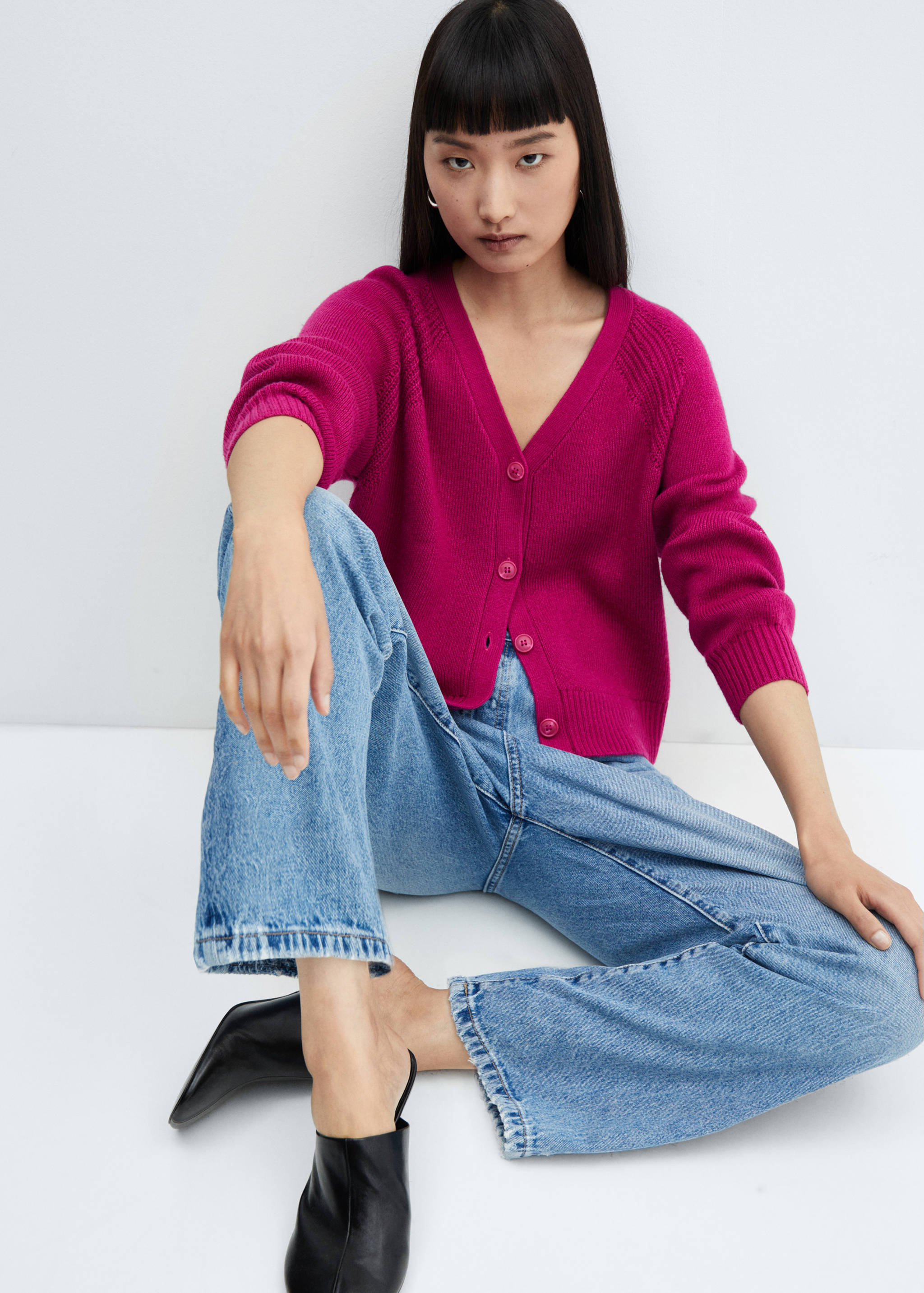 Трикотажный кардиган с пуговицами - Деталь изделия 2