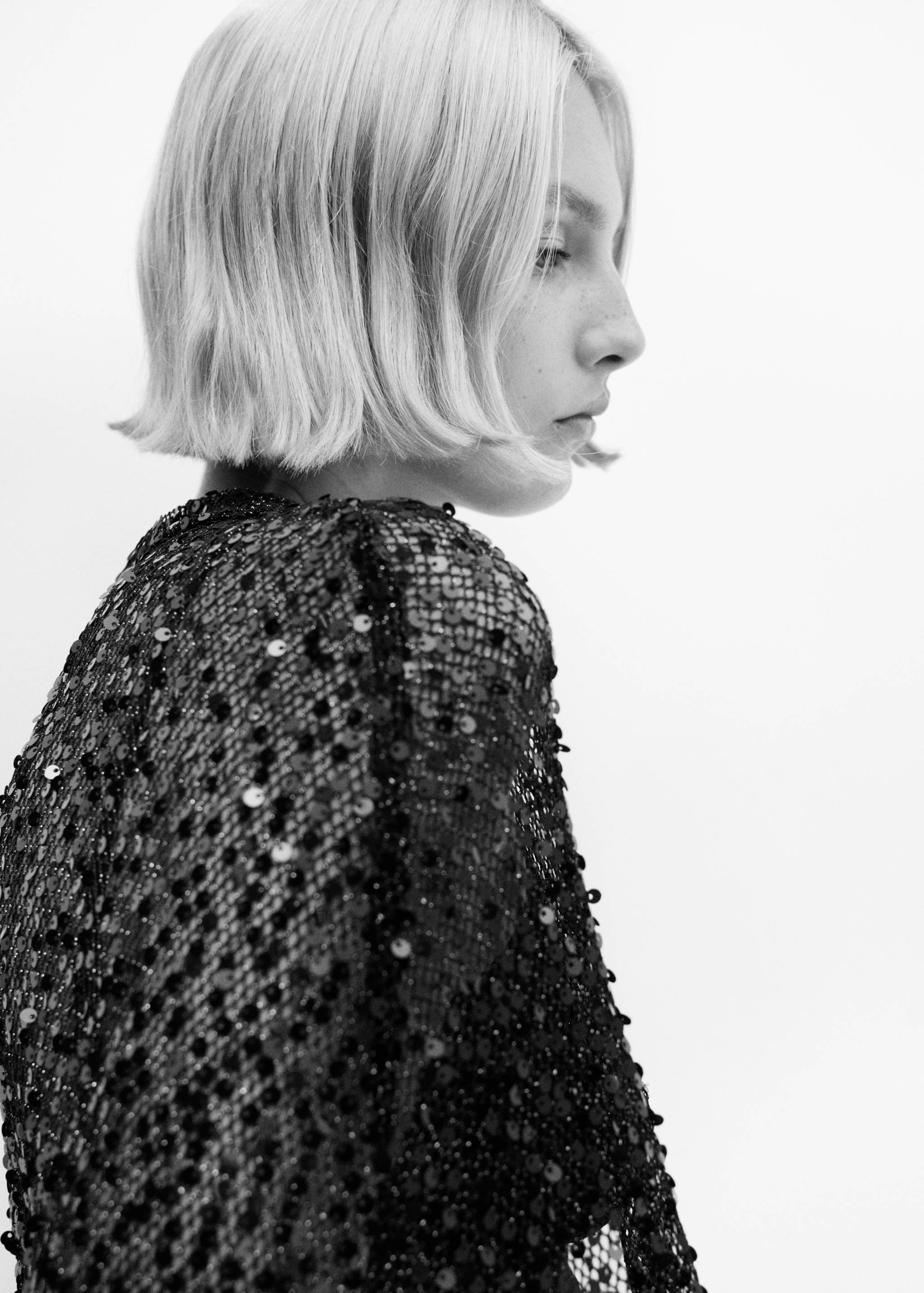 Long sequin cape - Details of the article 1