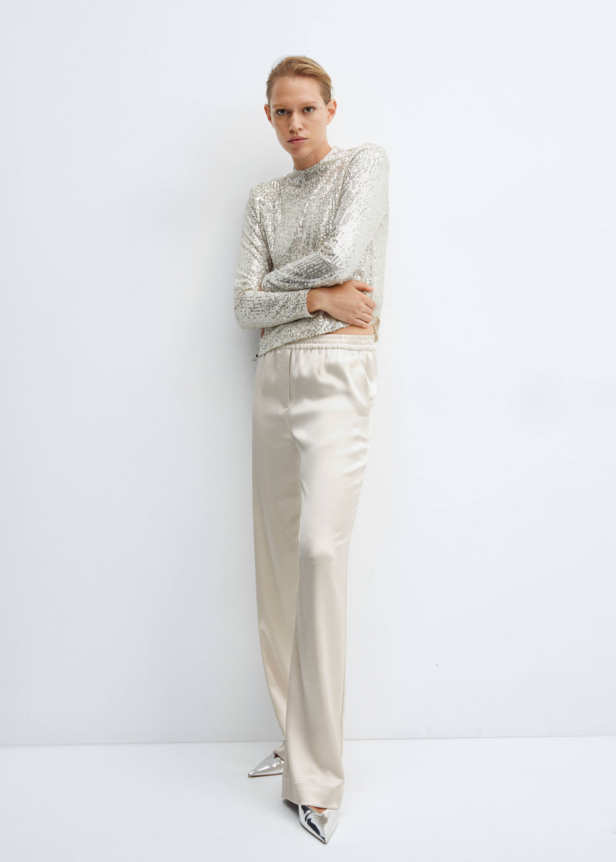 Satin trousers with elastic waist - Details of the article 2
