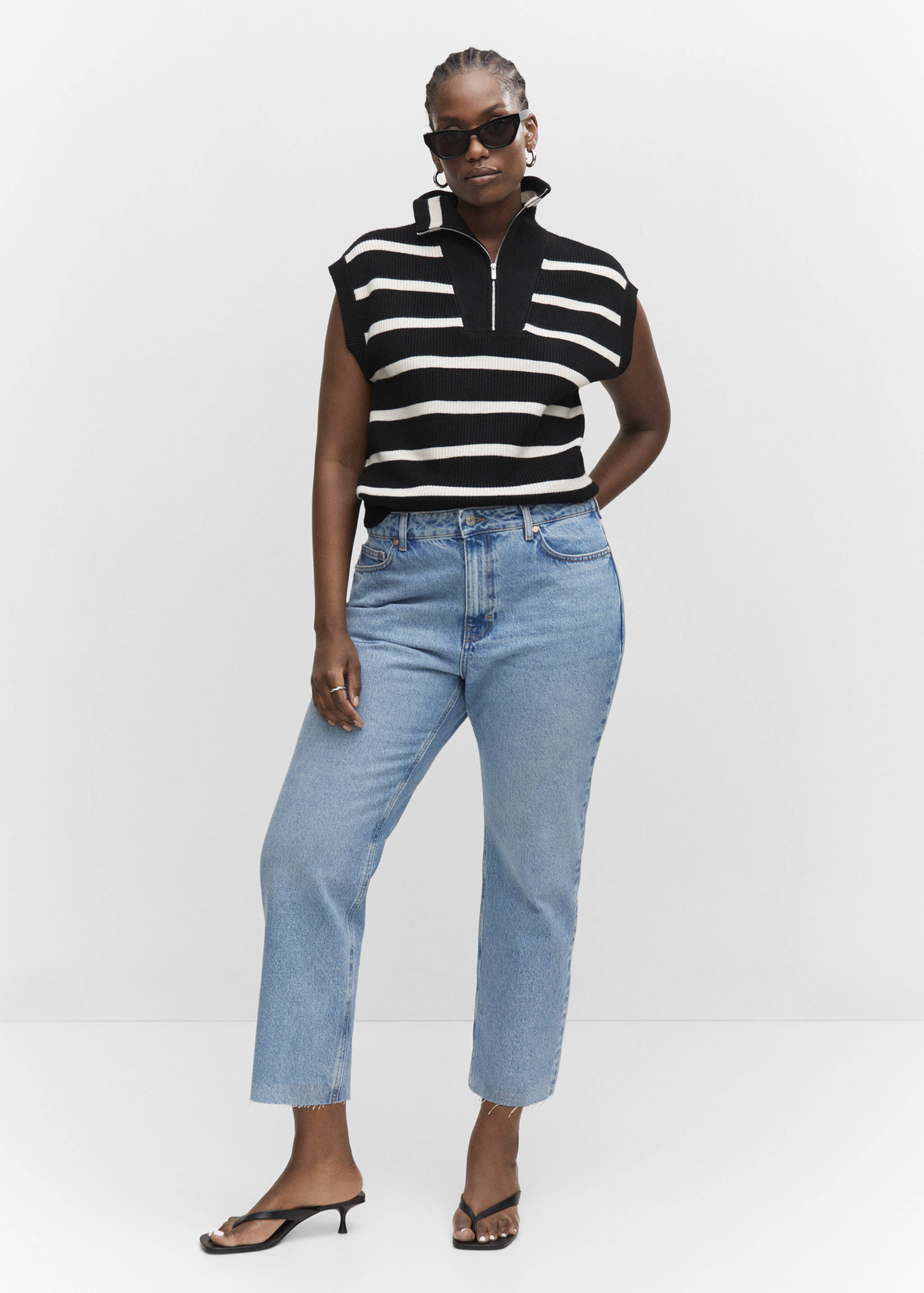 High waist straight jeans - Details of the article 3