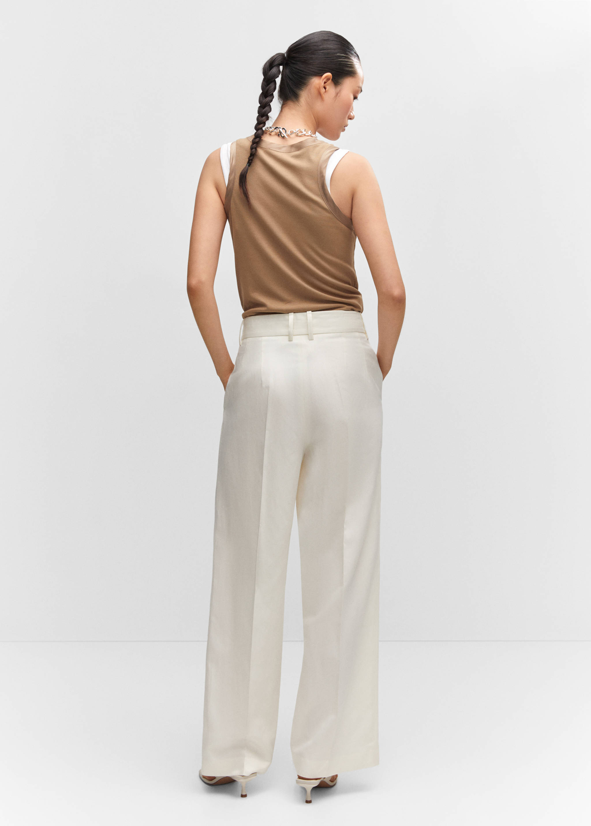 Wide leg pleated trousers - Reverse of the article