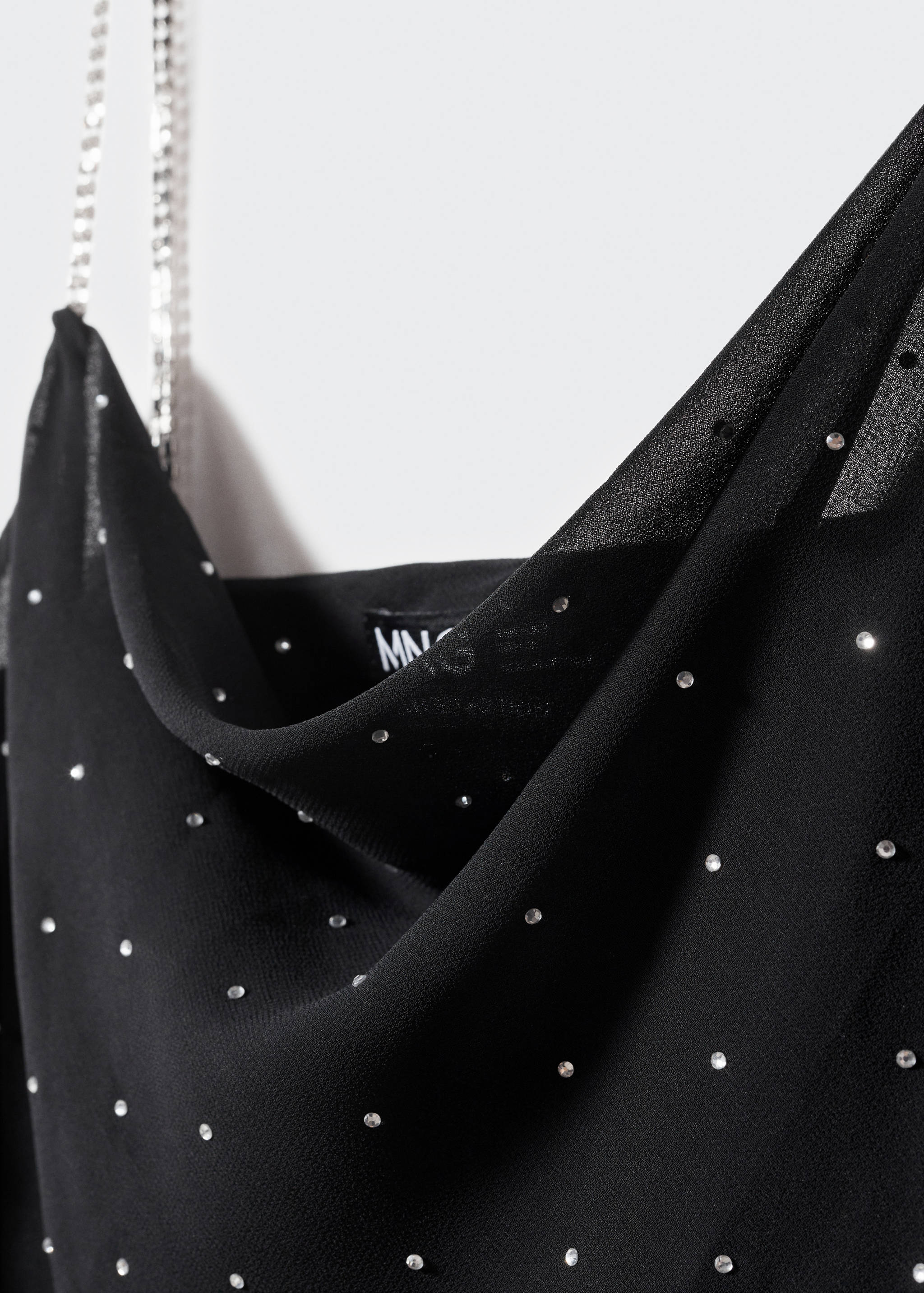 Top strass cuello drapeado - Mujer | MANGO Chile