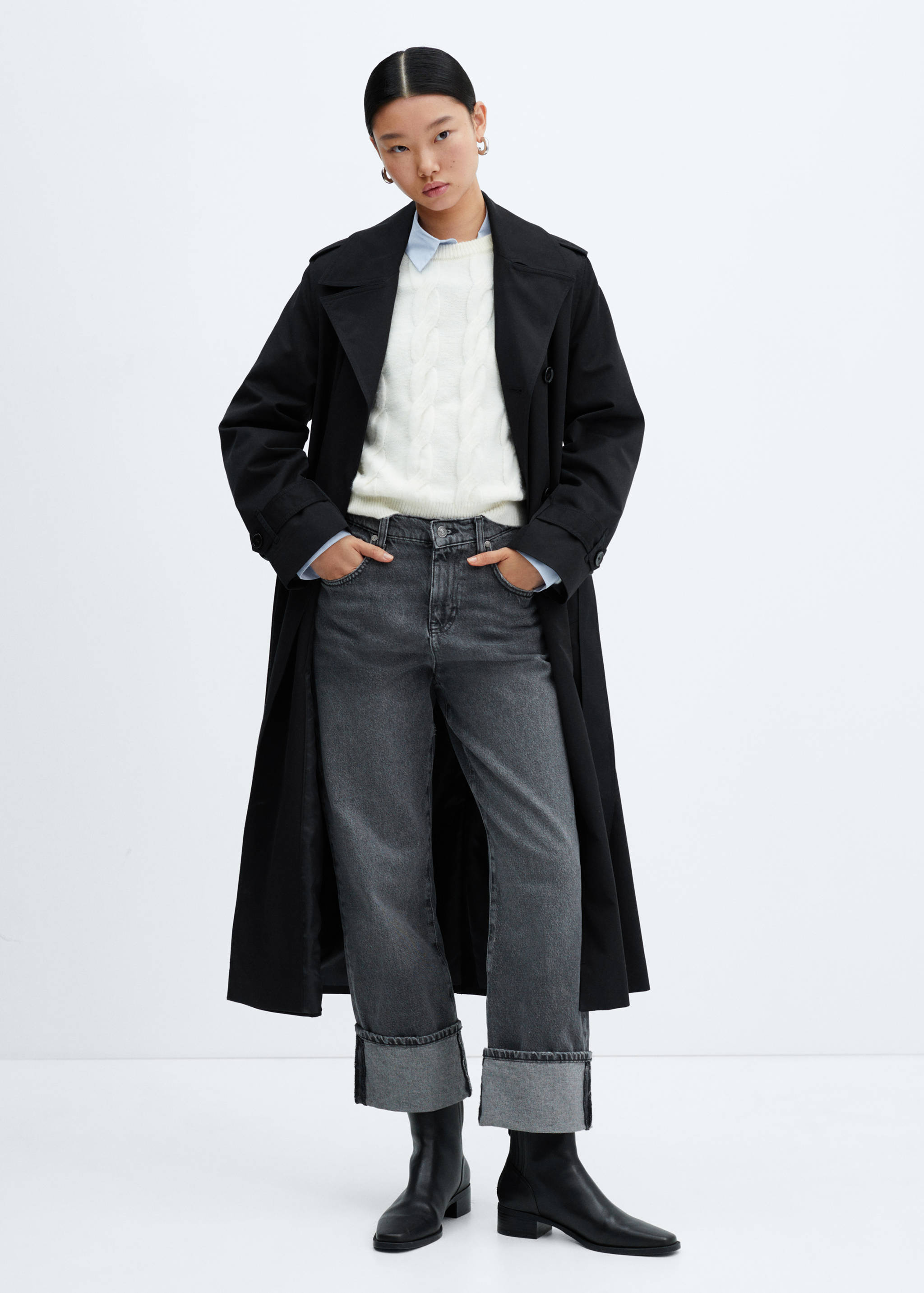 Double-breasted trench coat - General plane