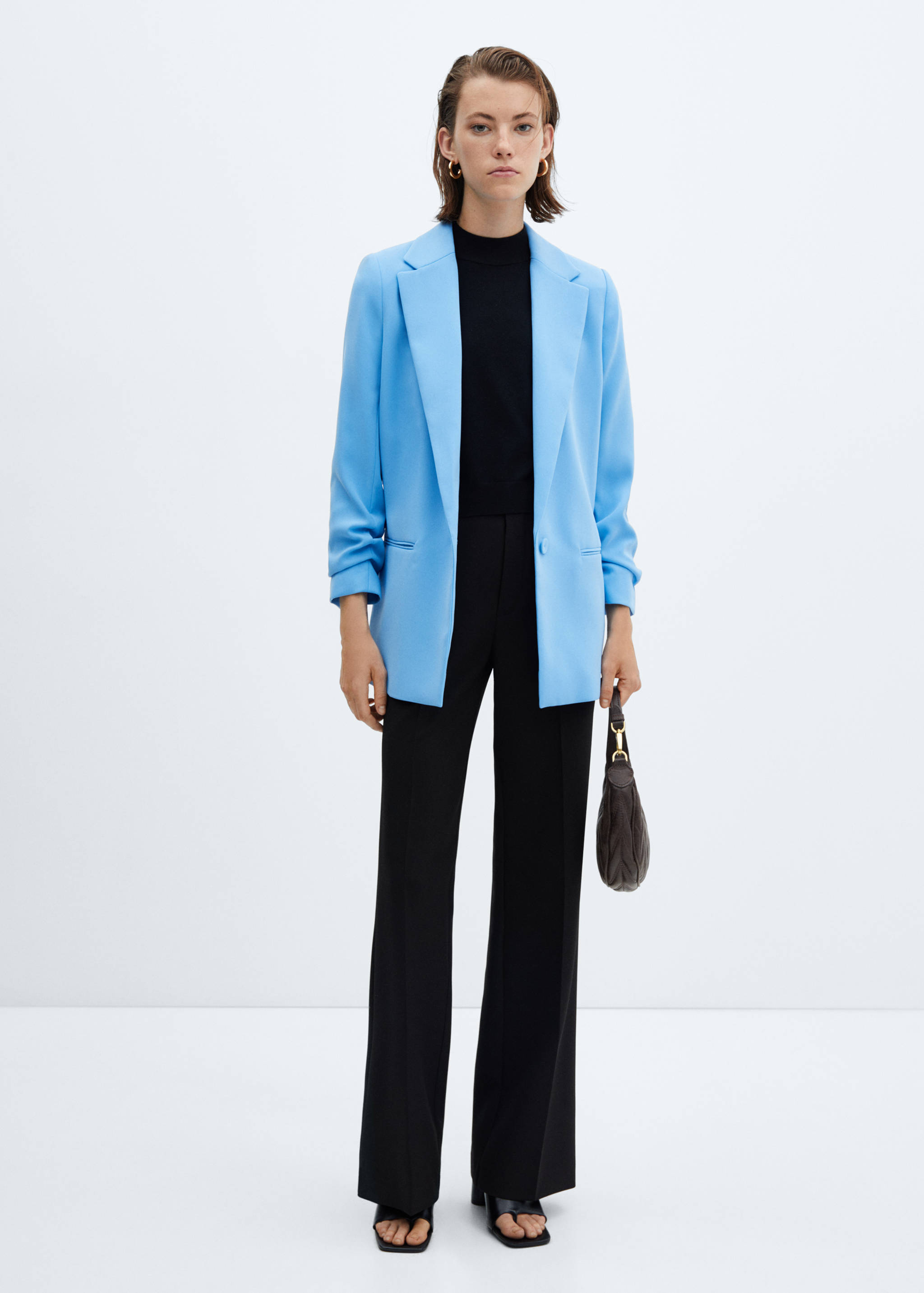 Jacket with gathered sleeves - General plane