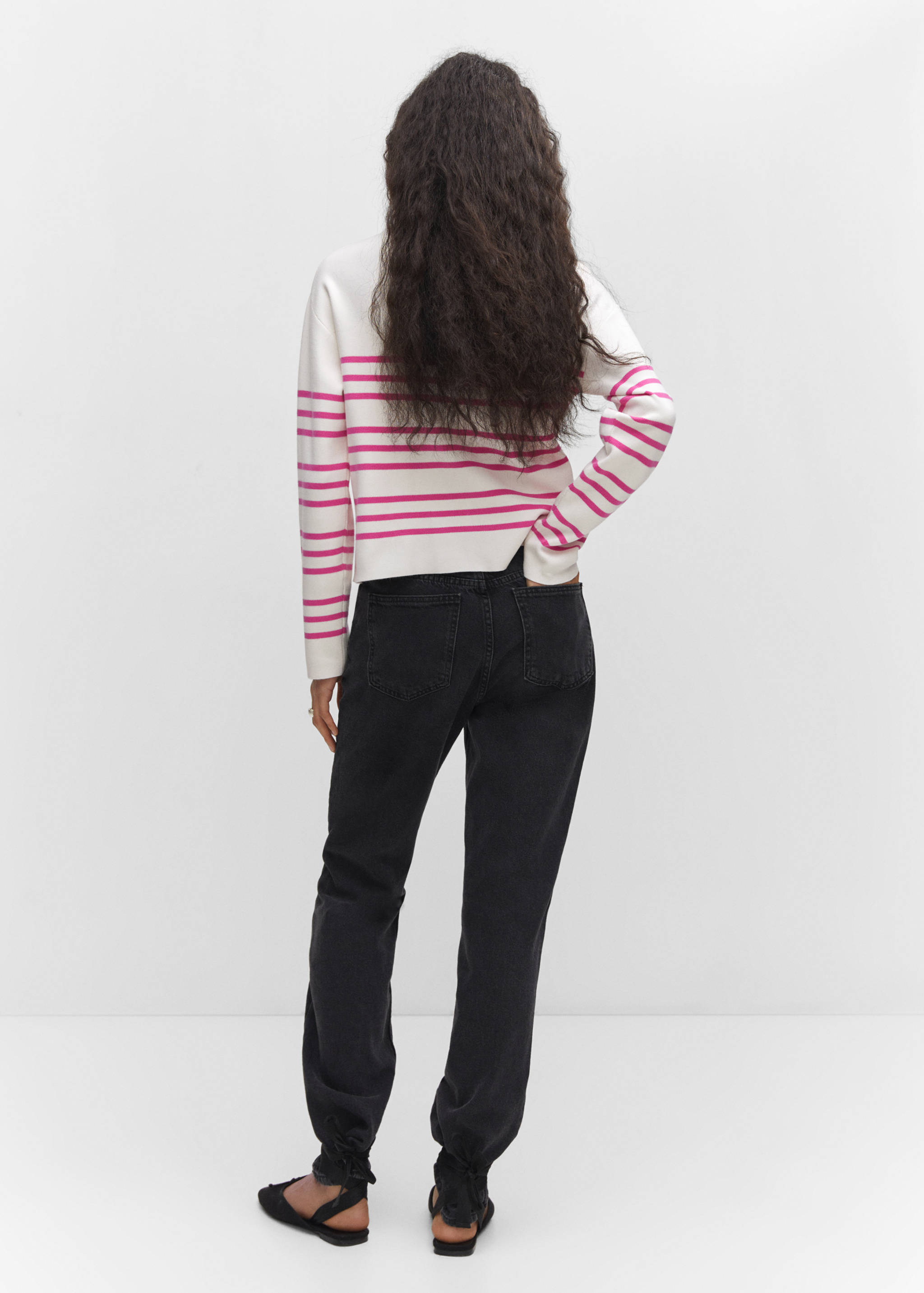 Boat-neck knitted sweater - Reverse of the article