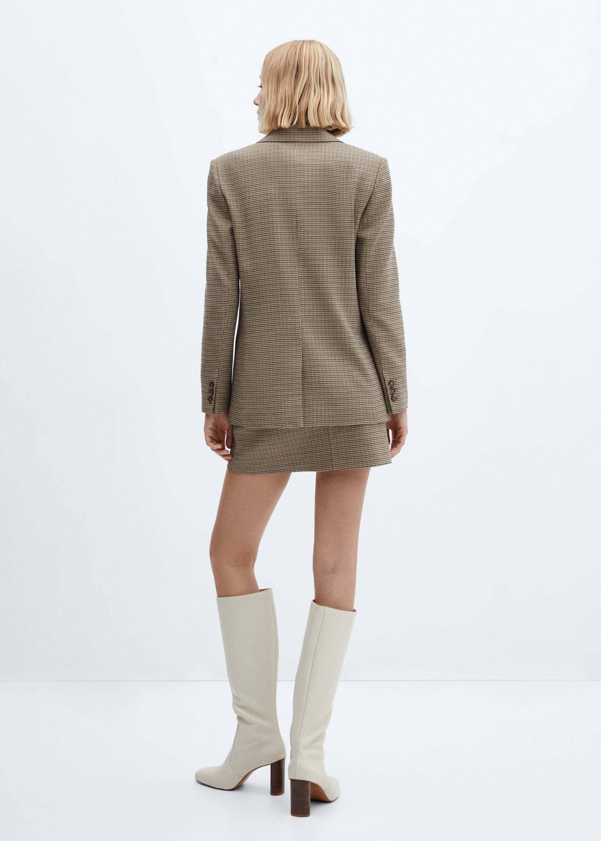 Double-breasted blazer with button - Reverse of the article