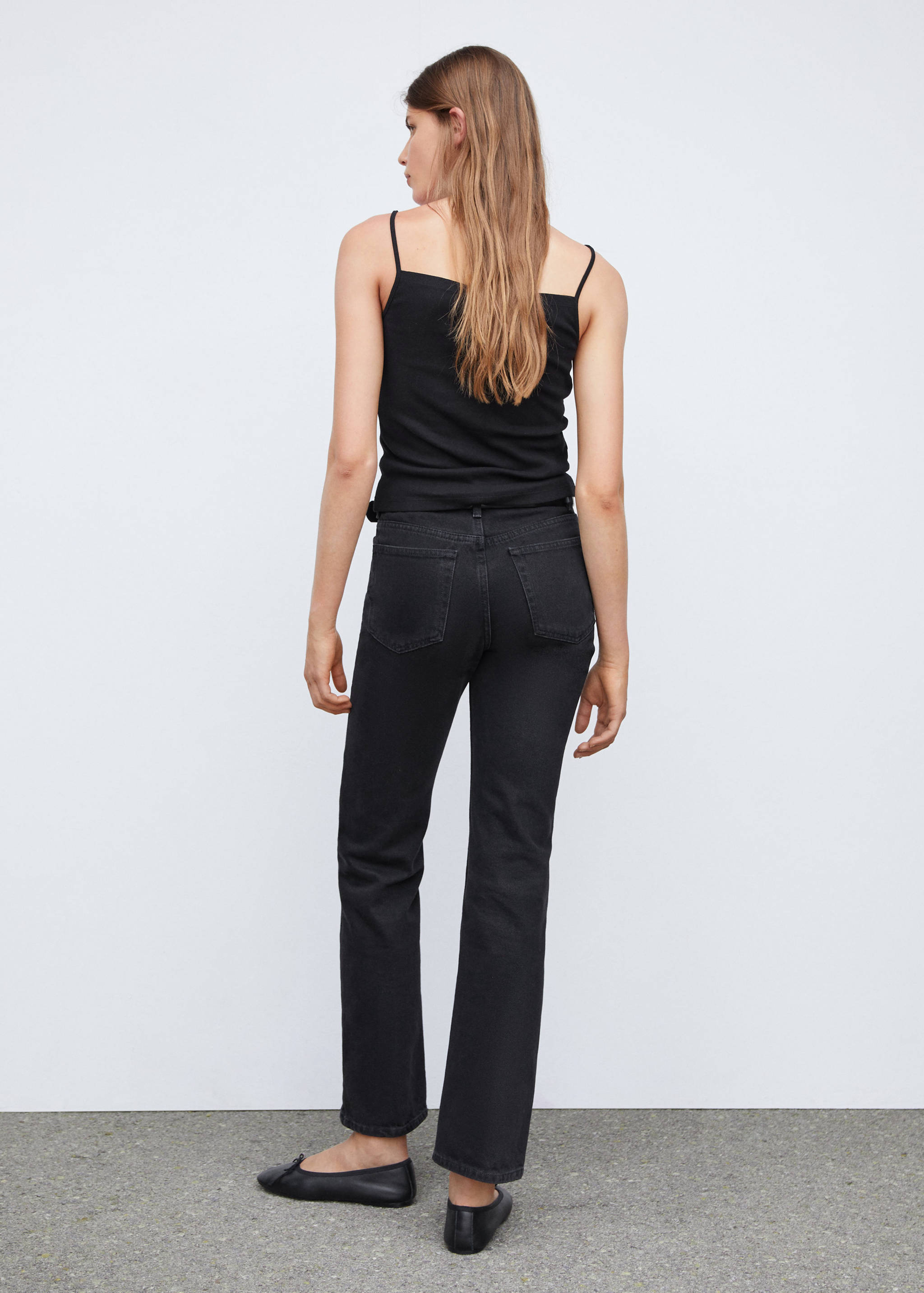 Топ на бретельках с прямым декольте - Обратная сторона изделия