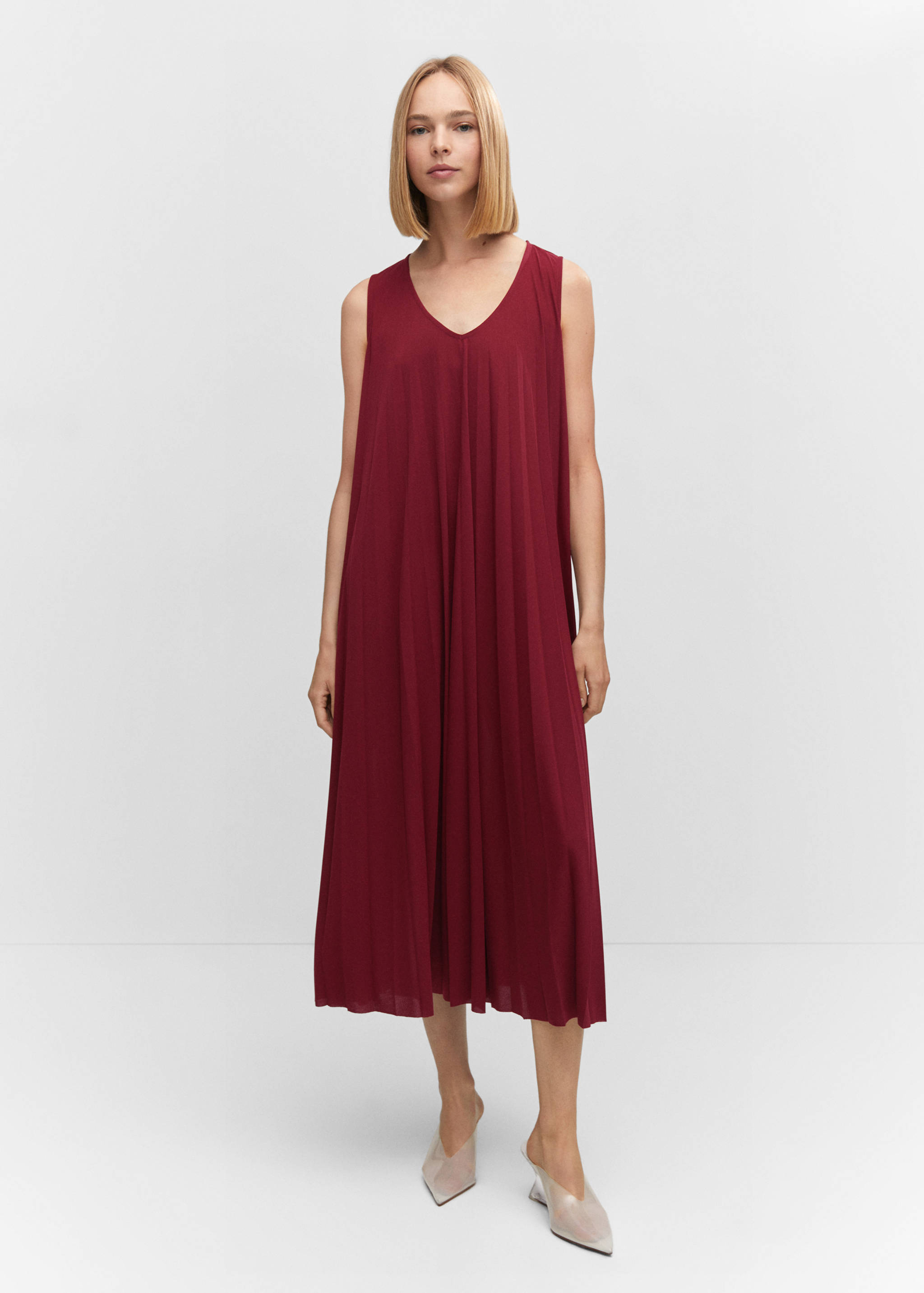 Pleated midi dress - General plane