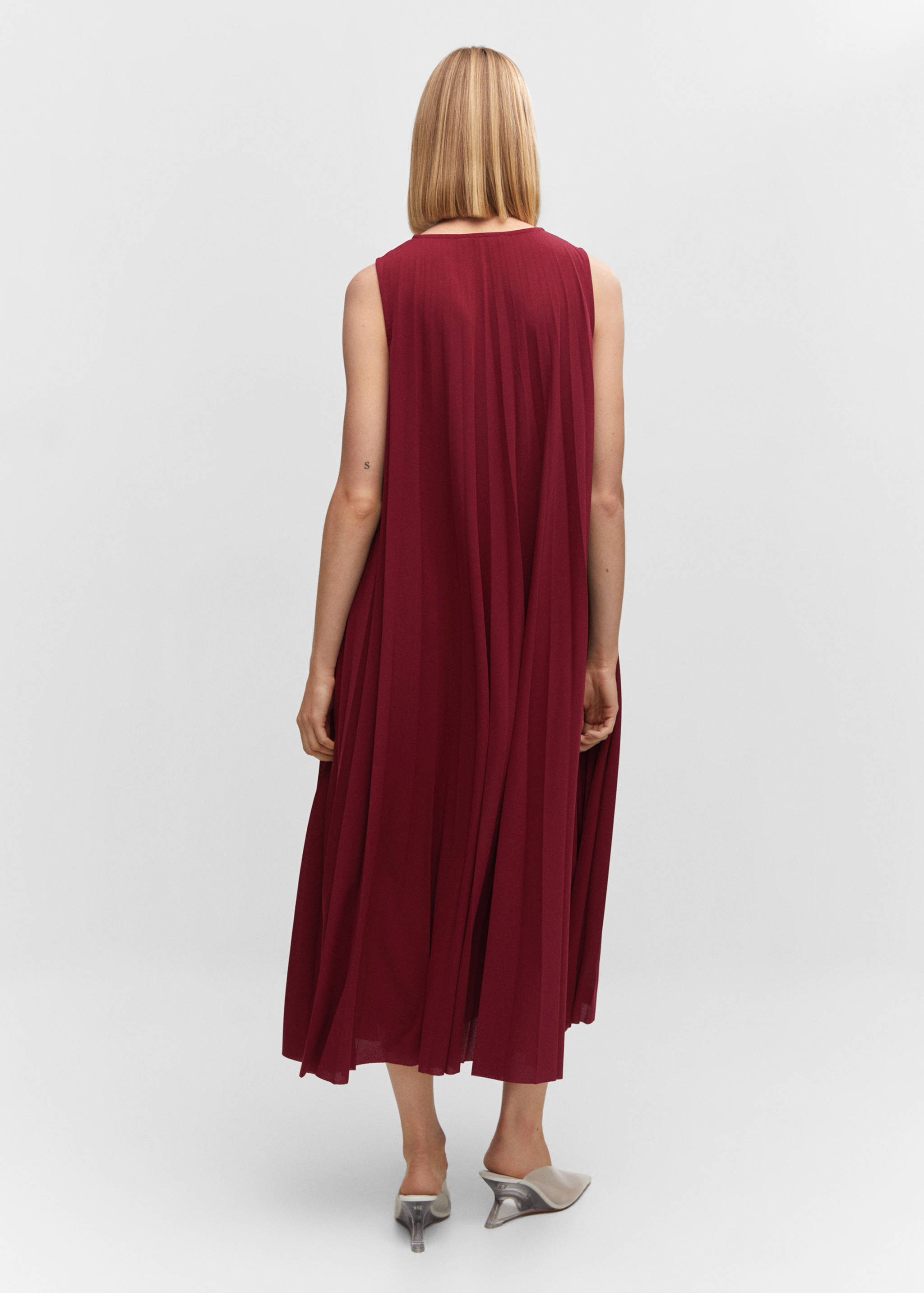 Pleated midi dress - Reverse of the article