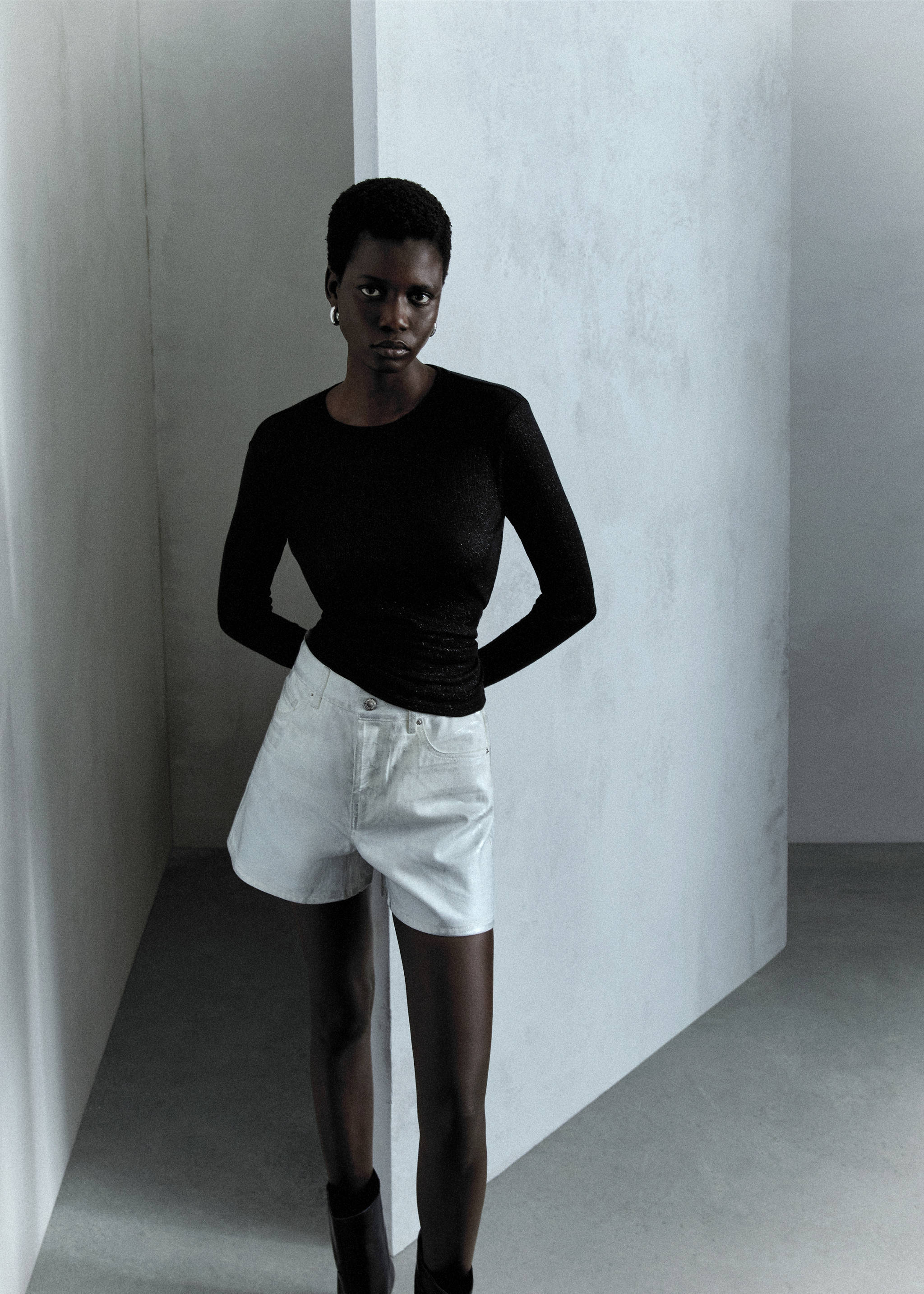 金属质感牛仔短裤 - null