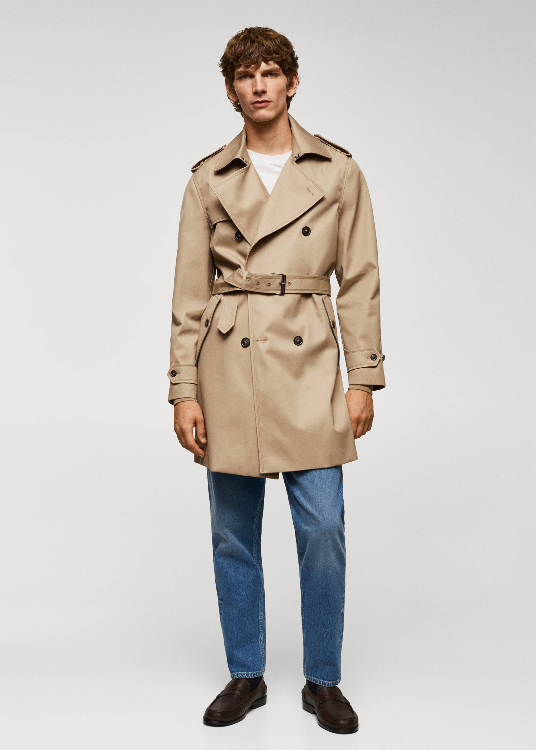 Classic water-repellent trench coat - General plane