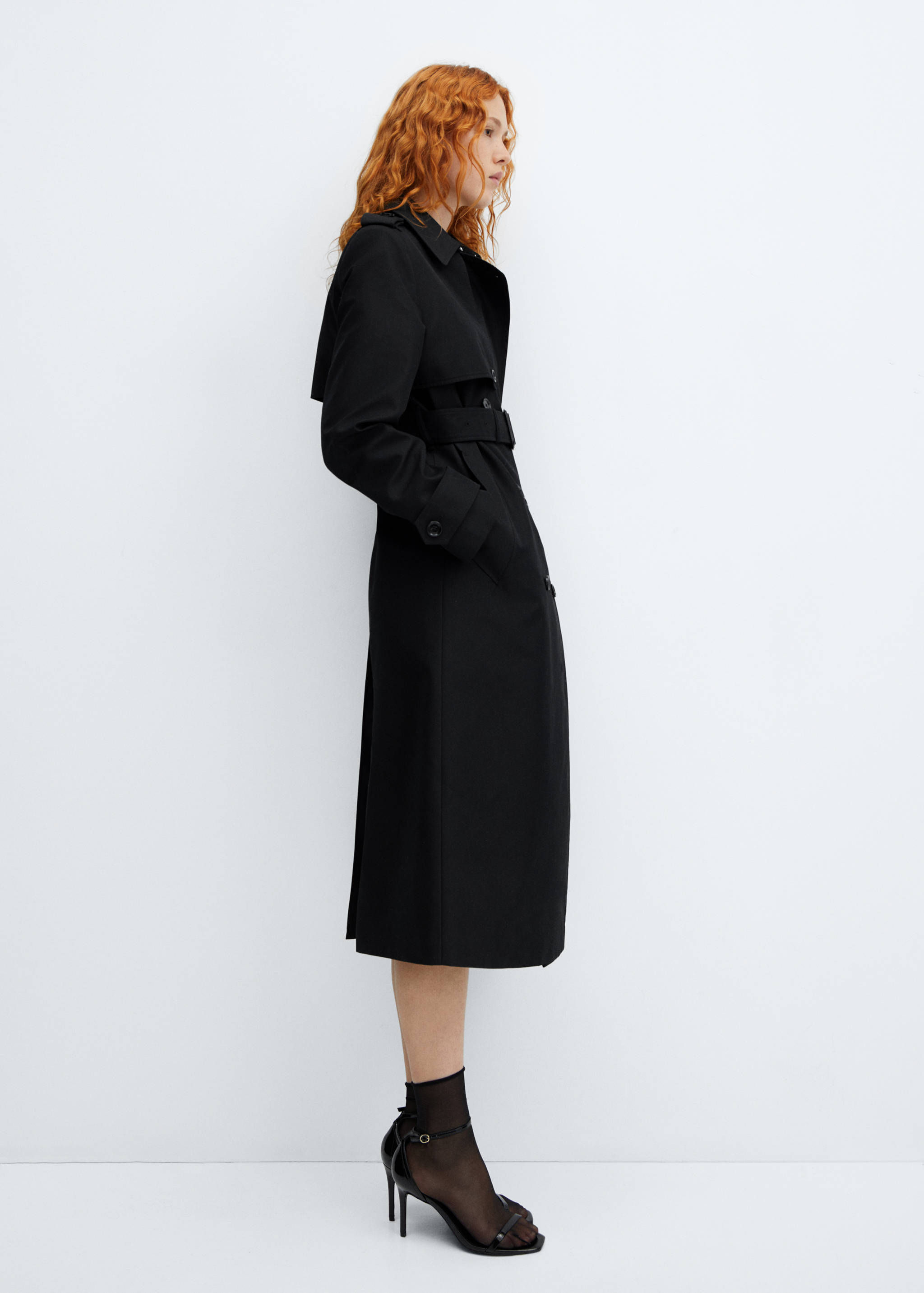 Patent leather-effect strap sandals - General plane