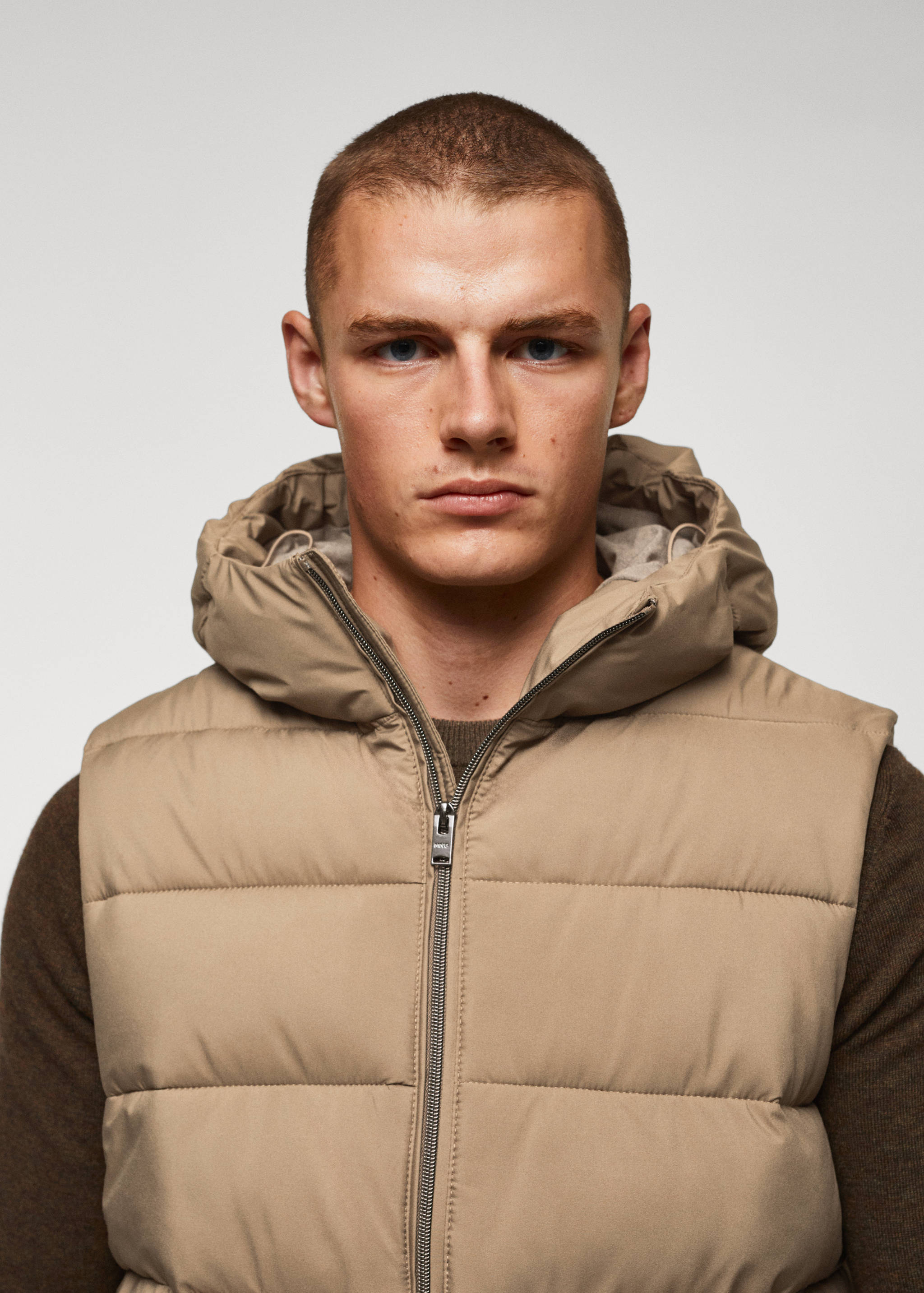 Thermoregulating waterproof quilted gilet - Details of the article 1