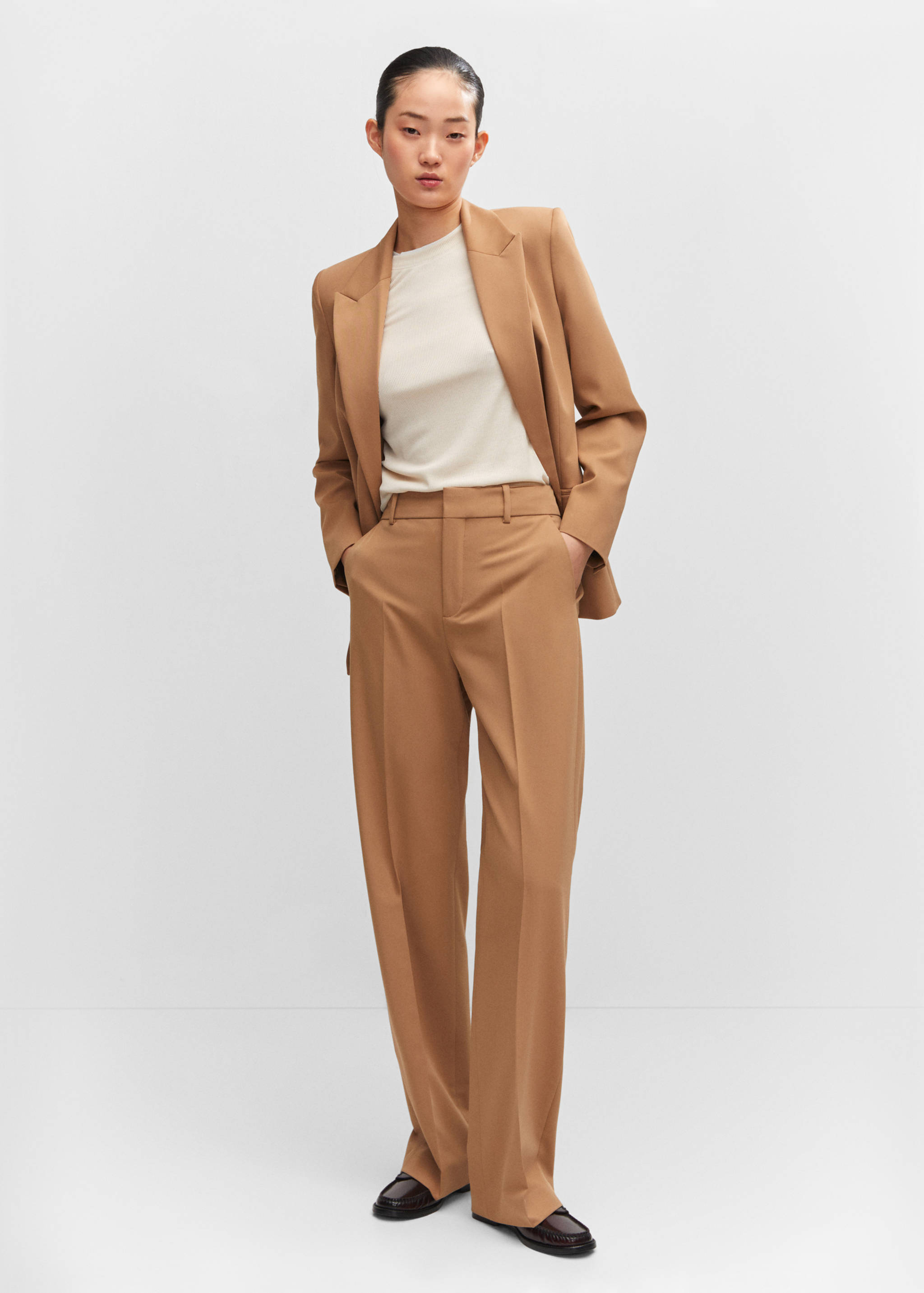 Straight suit trousers - General plane