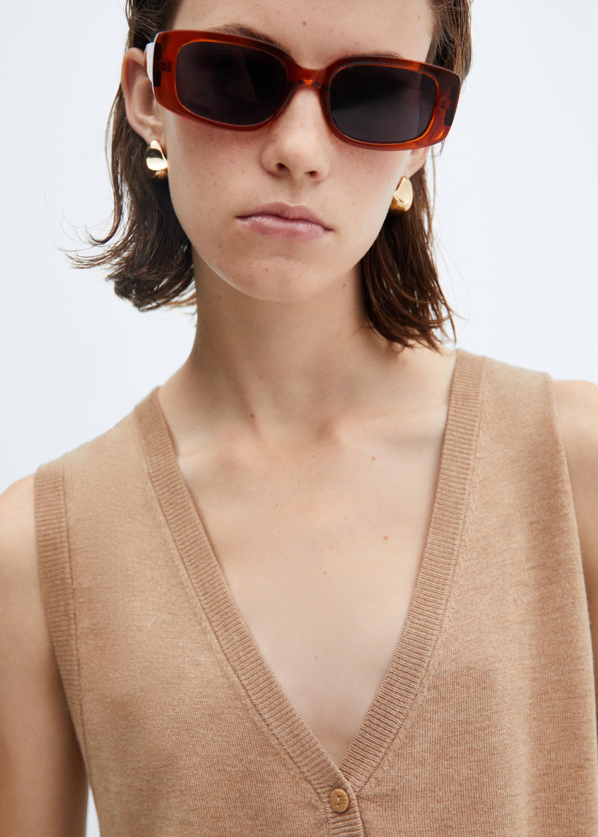 Fine-knit gilet - Details of the article 2