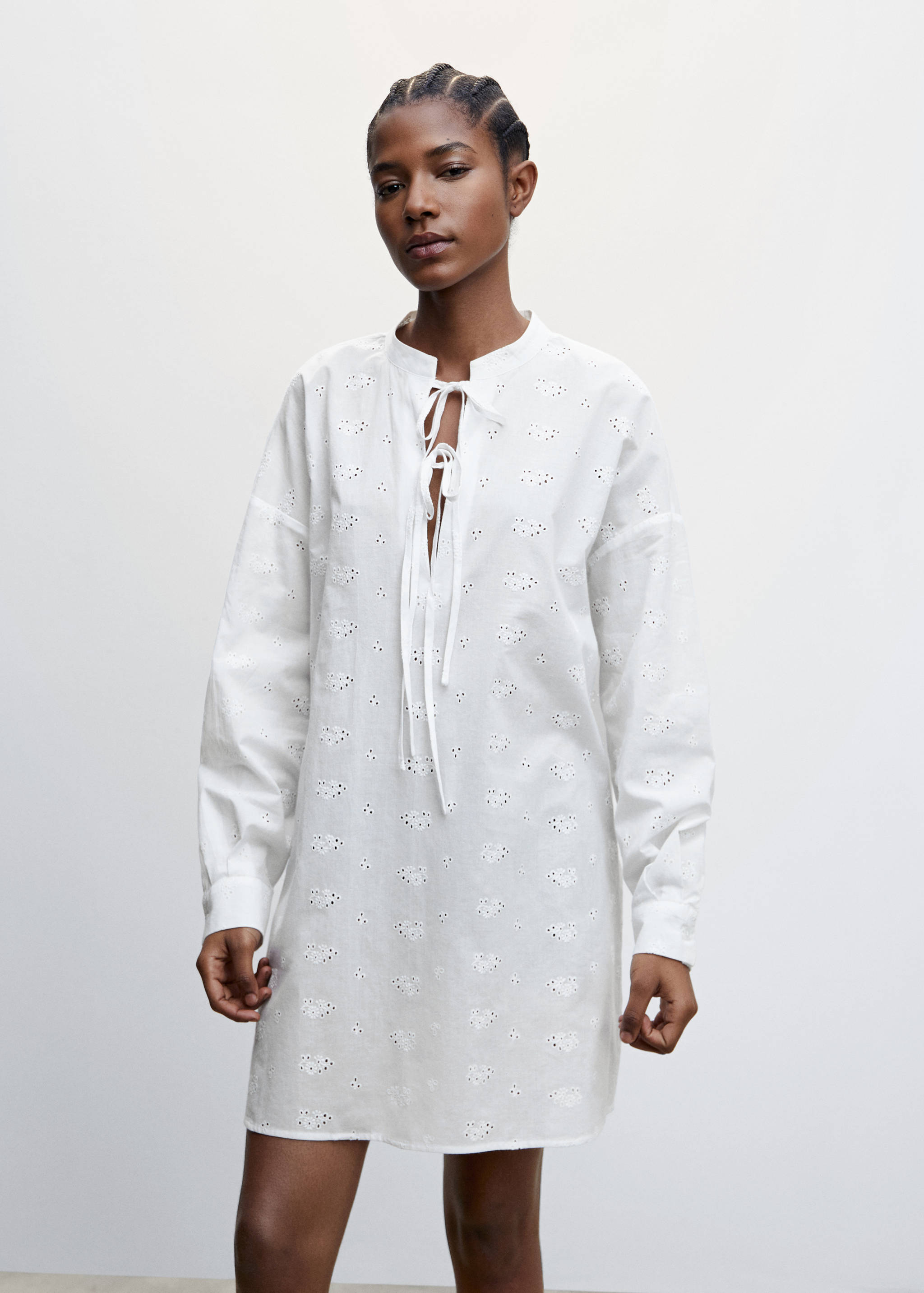 Cotton nightgown with openwork details - Medium plane