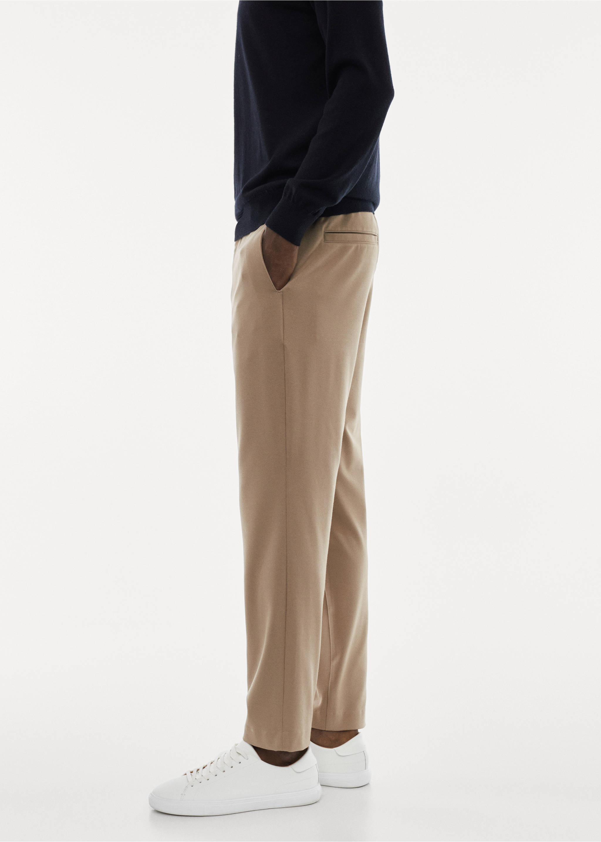Pantalón slim fit antiarrugas - Detalle del artículo 2, Marrón medio. Ref: 57094756-00.
