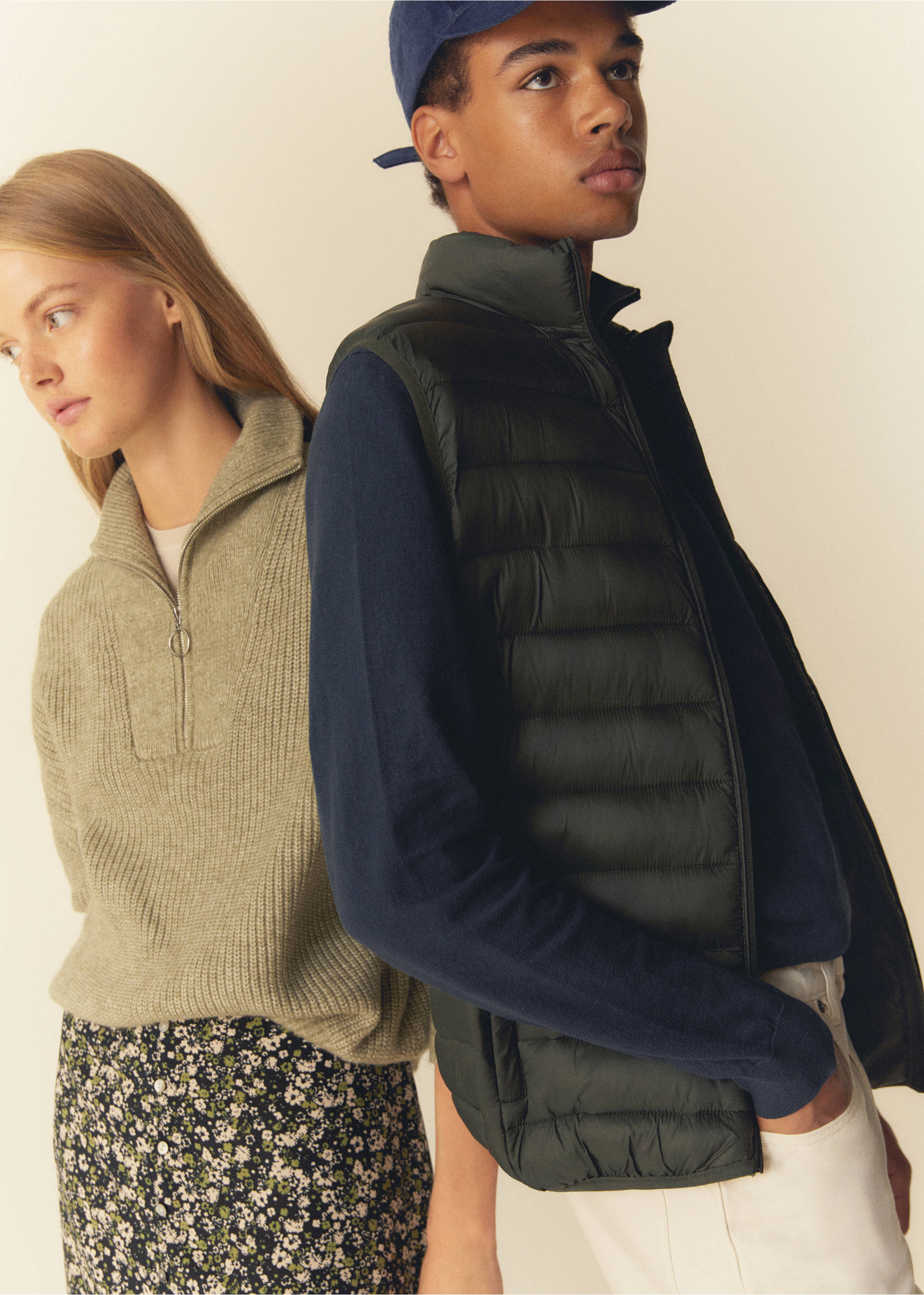 Quilted gilet - Details of the article 5, Green. Ref: 57095132-00.