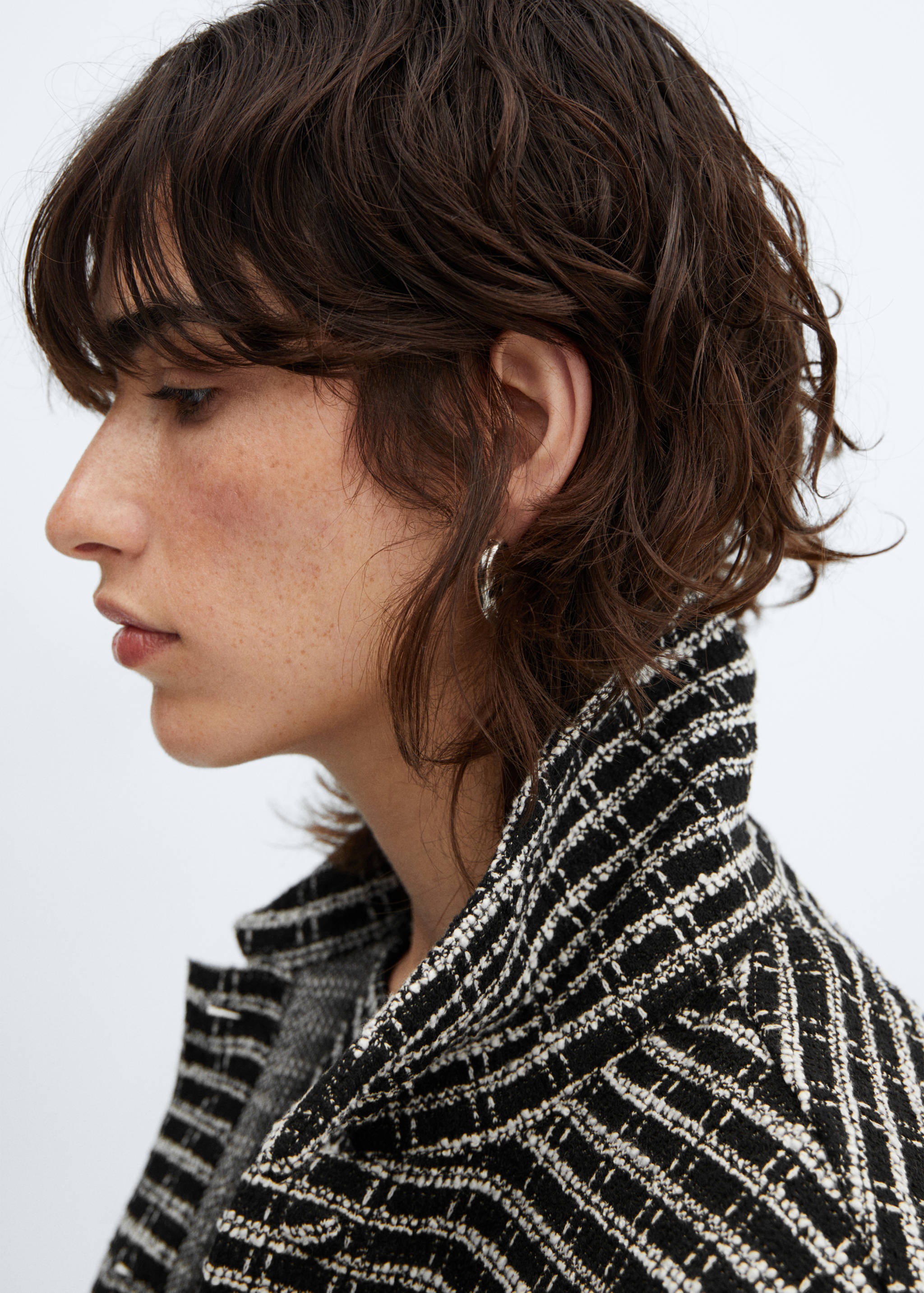 Объемный жилет из твида - Деталь изделия 1