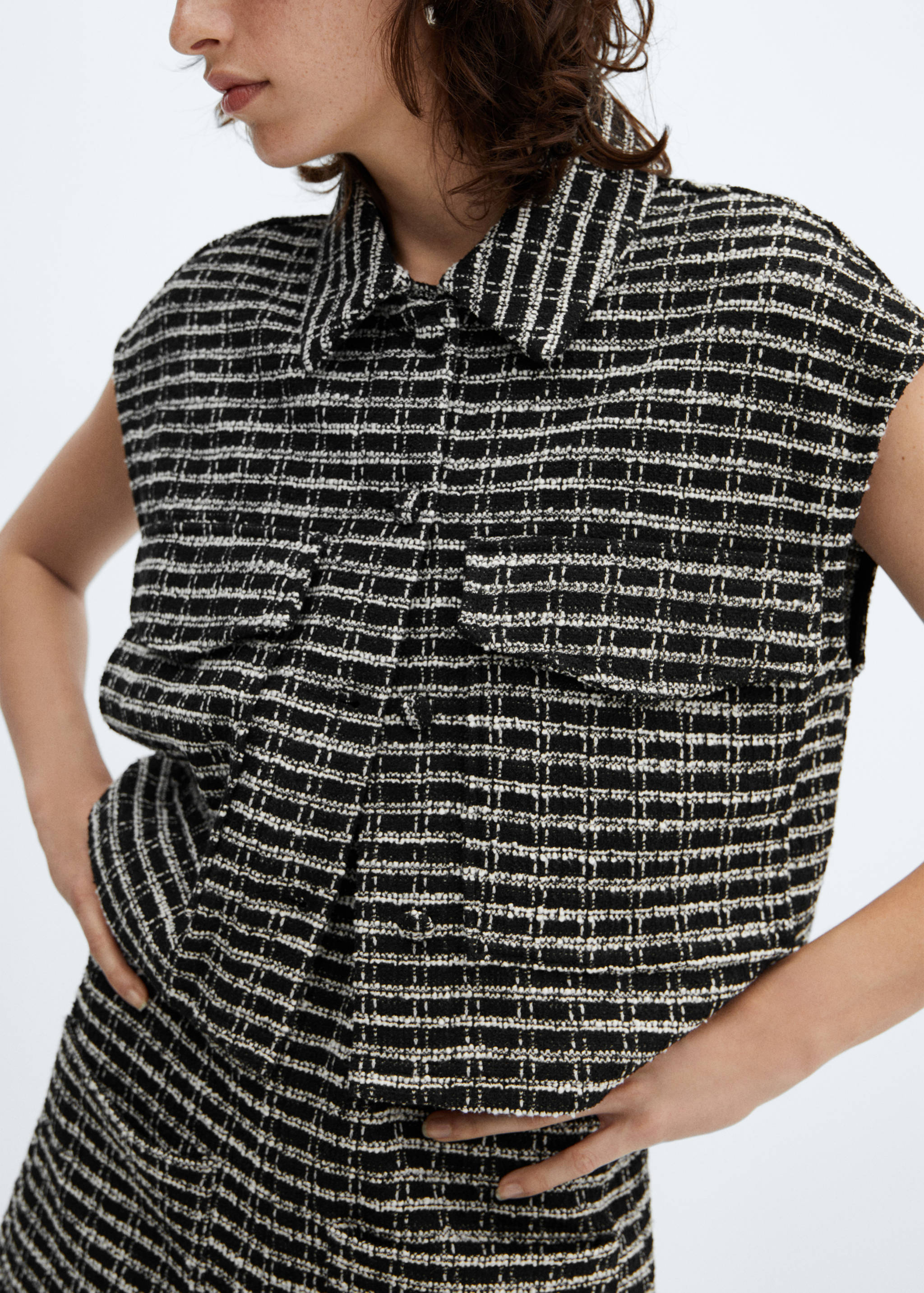 Объемный жилет из твида - Деталь изделия 6