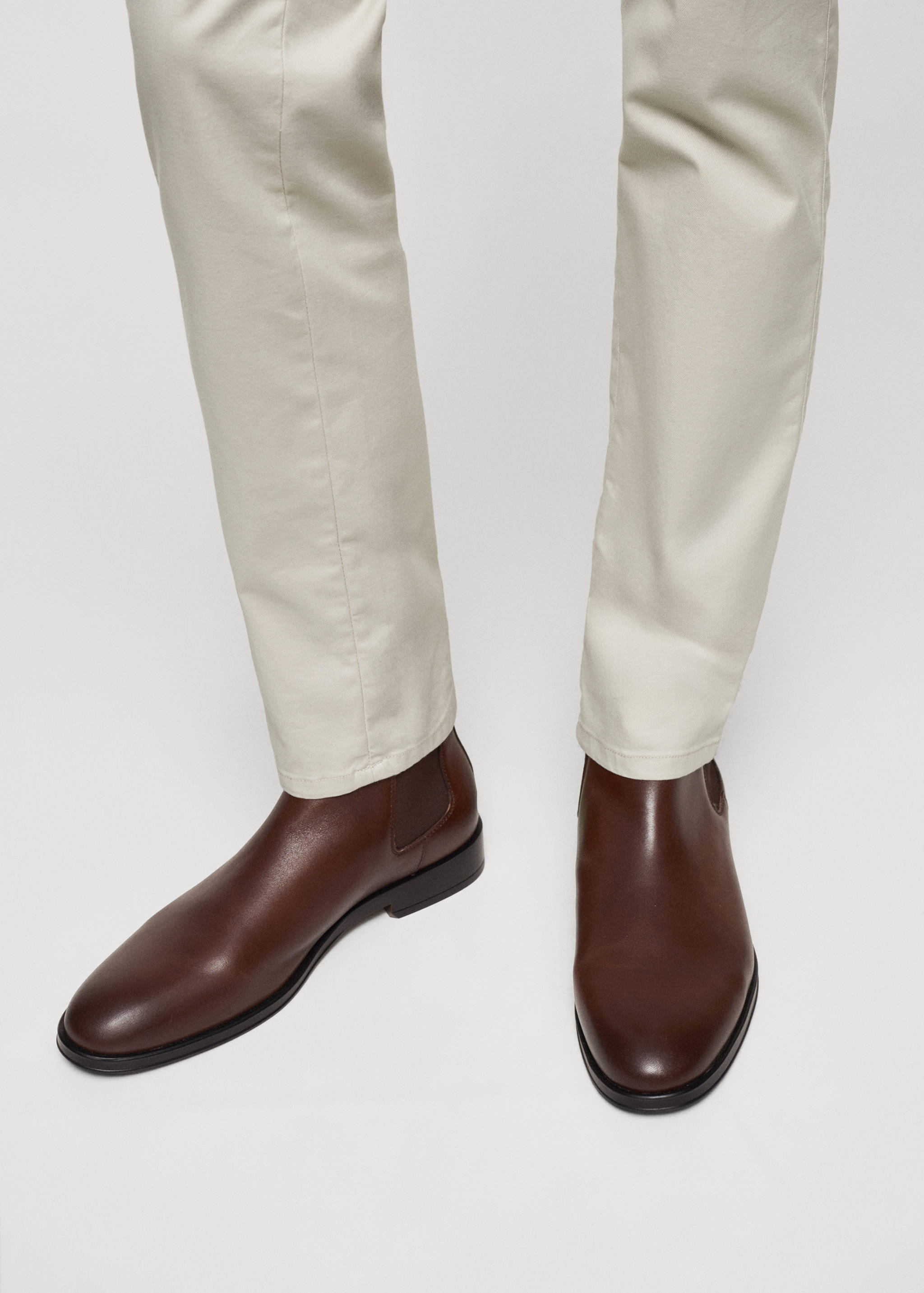 Ботинки челси из глянцевой кожи - Деталь изделия 9
