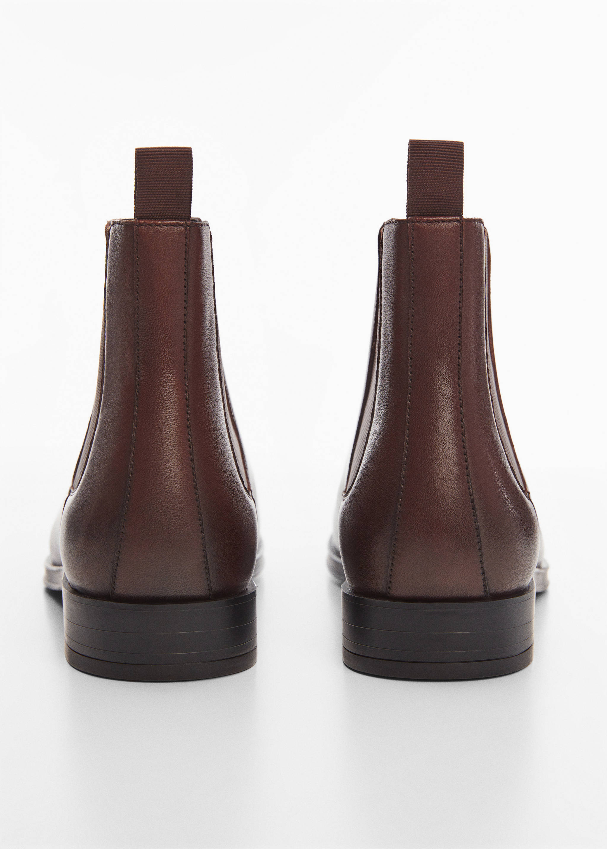 Ботинки челси из глянцевой кожи - Деталь изделия 1