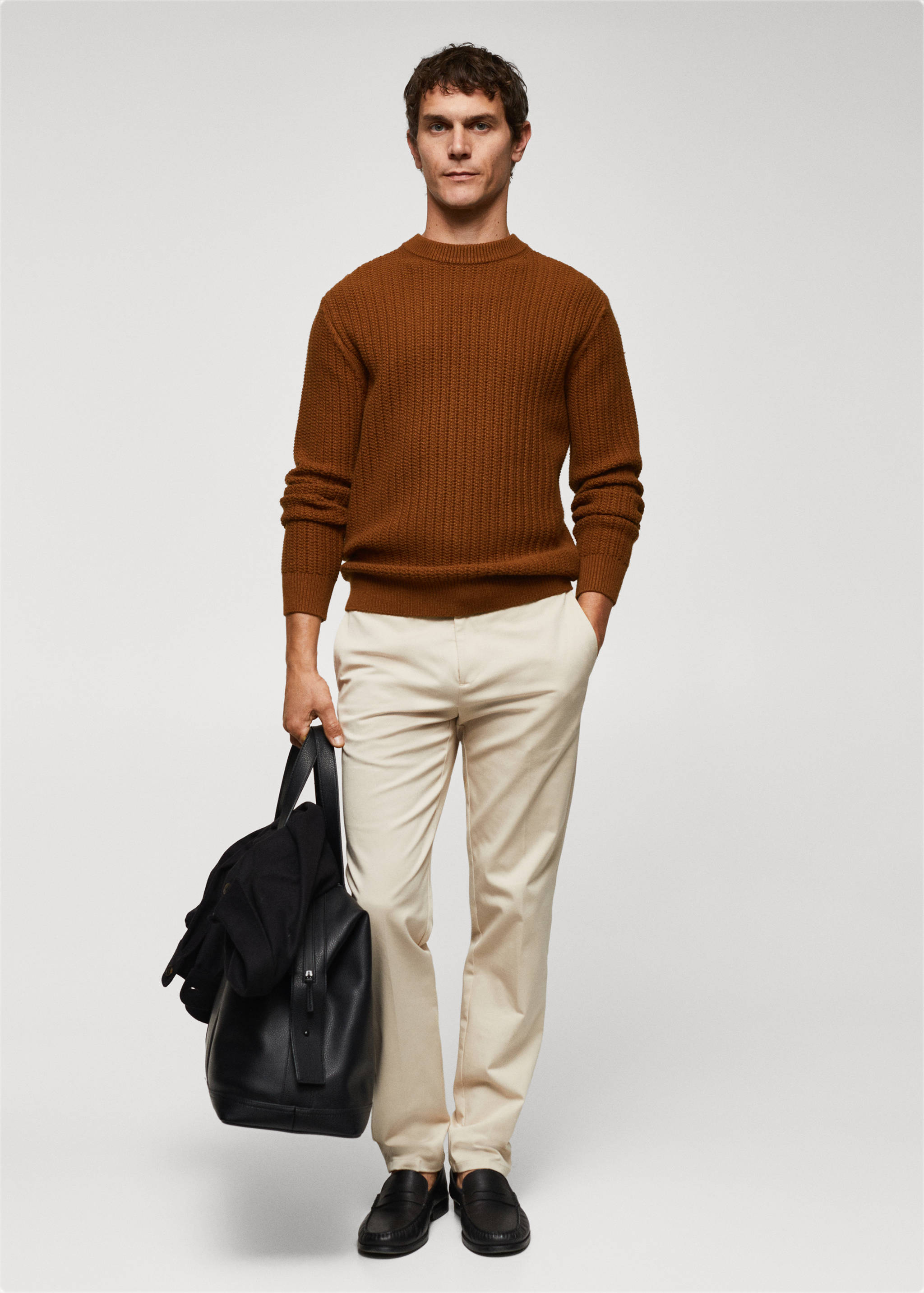 Chunky-knit sweater - General plane