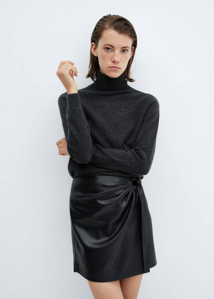 Short faux-leather skirt with buckle — Black