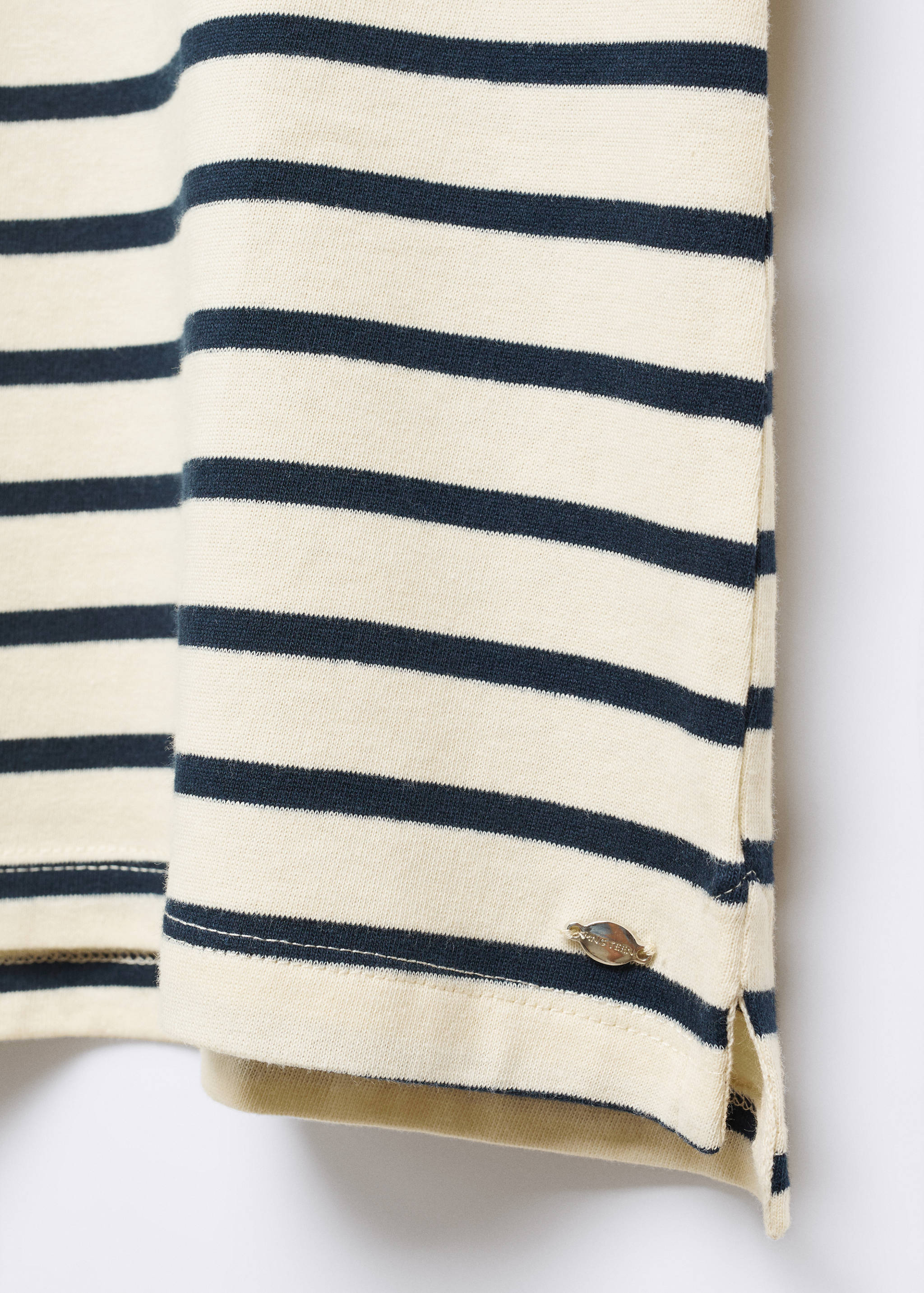 Striped long sleeves t-shirt - Details of the article 8