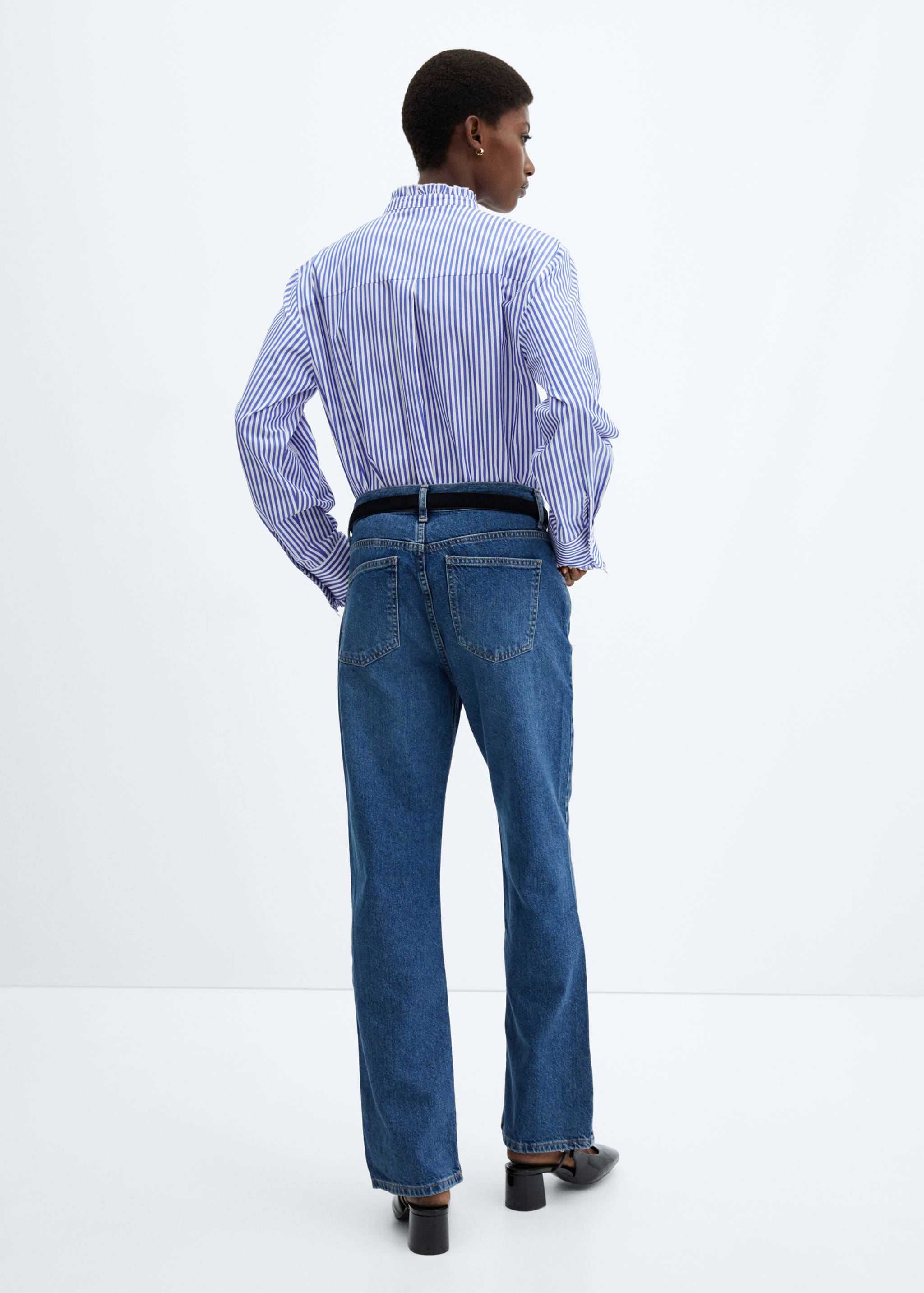 Shirt with frilly trim - Reverse of the article