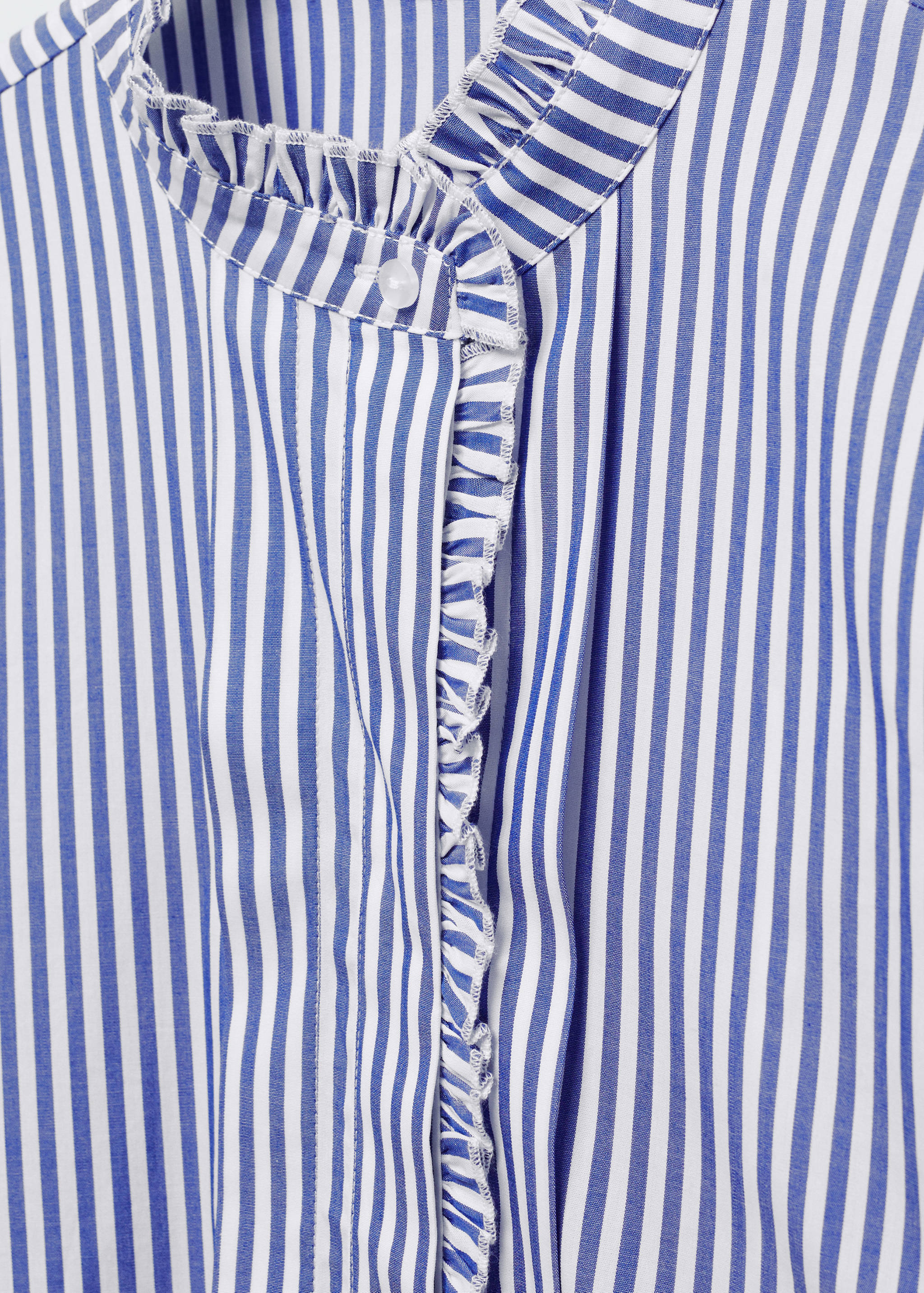 Shirt with frilly trim - Details of the article 8