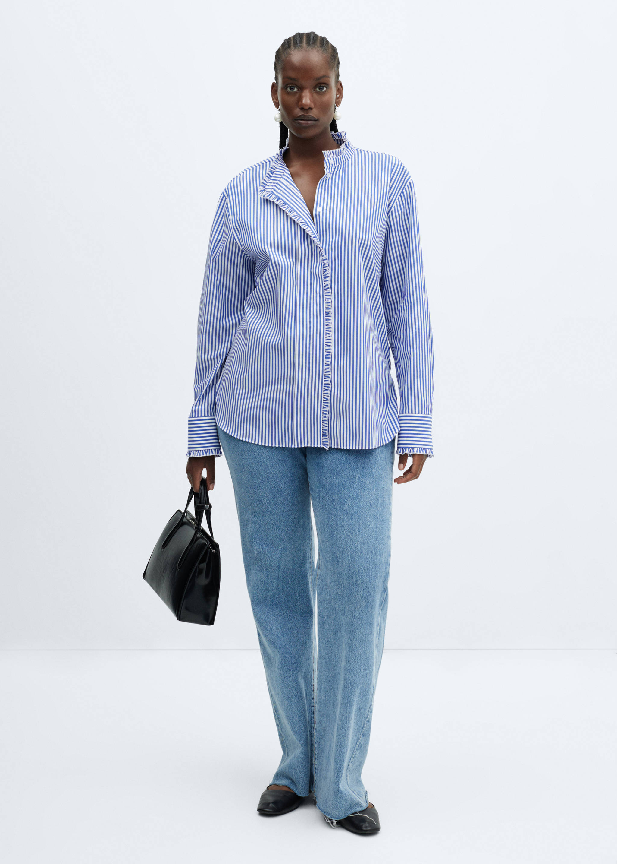 Shirt with frilly trim - Details of the article 3