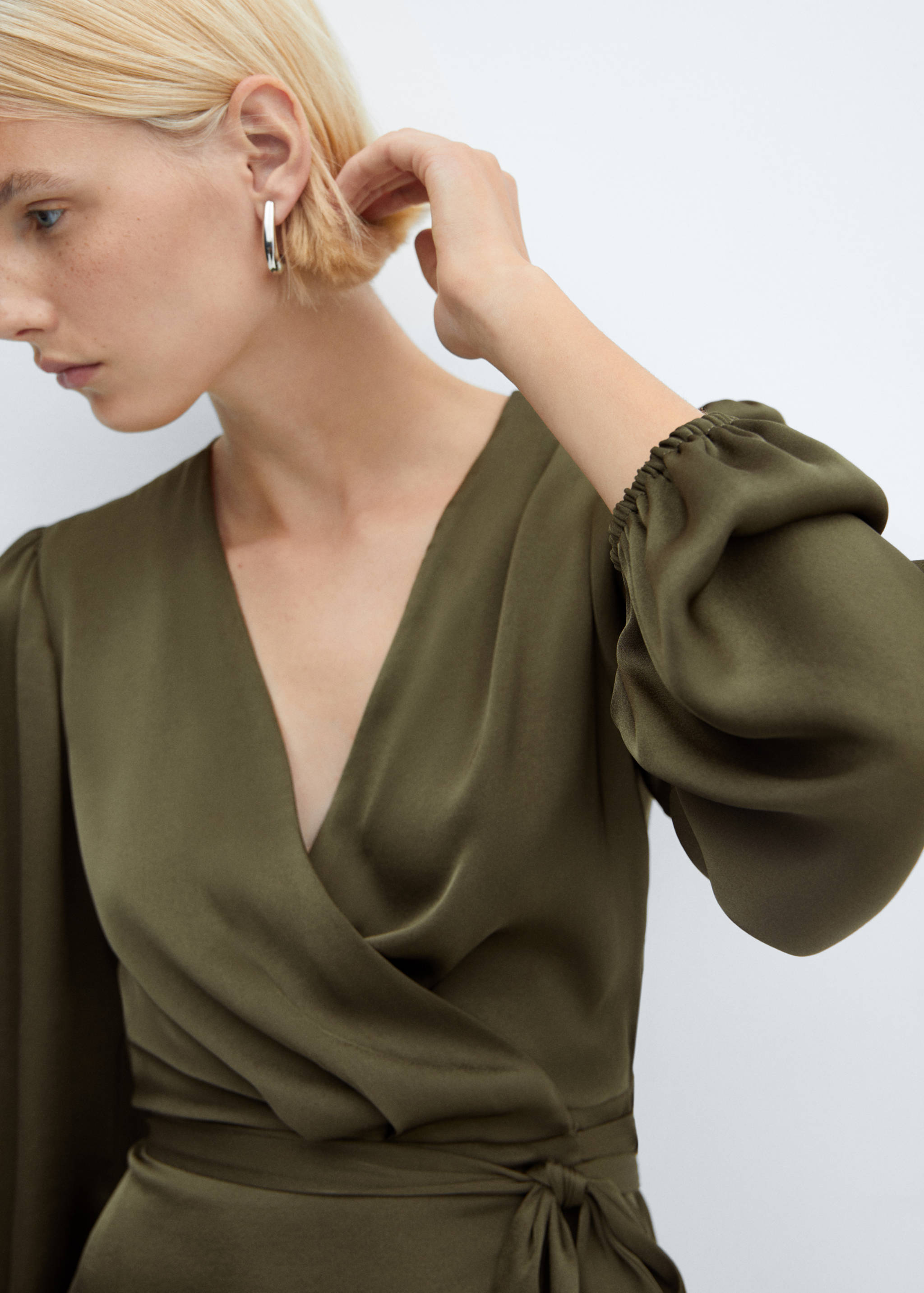 Ruffle wrap dress - Details of the article 1