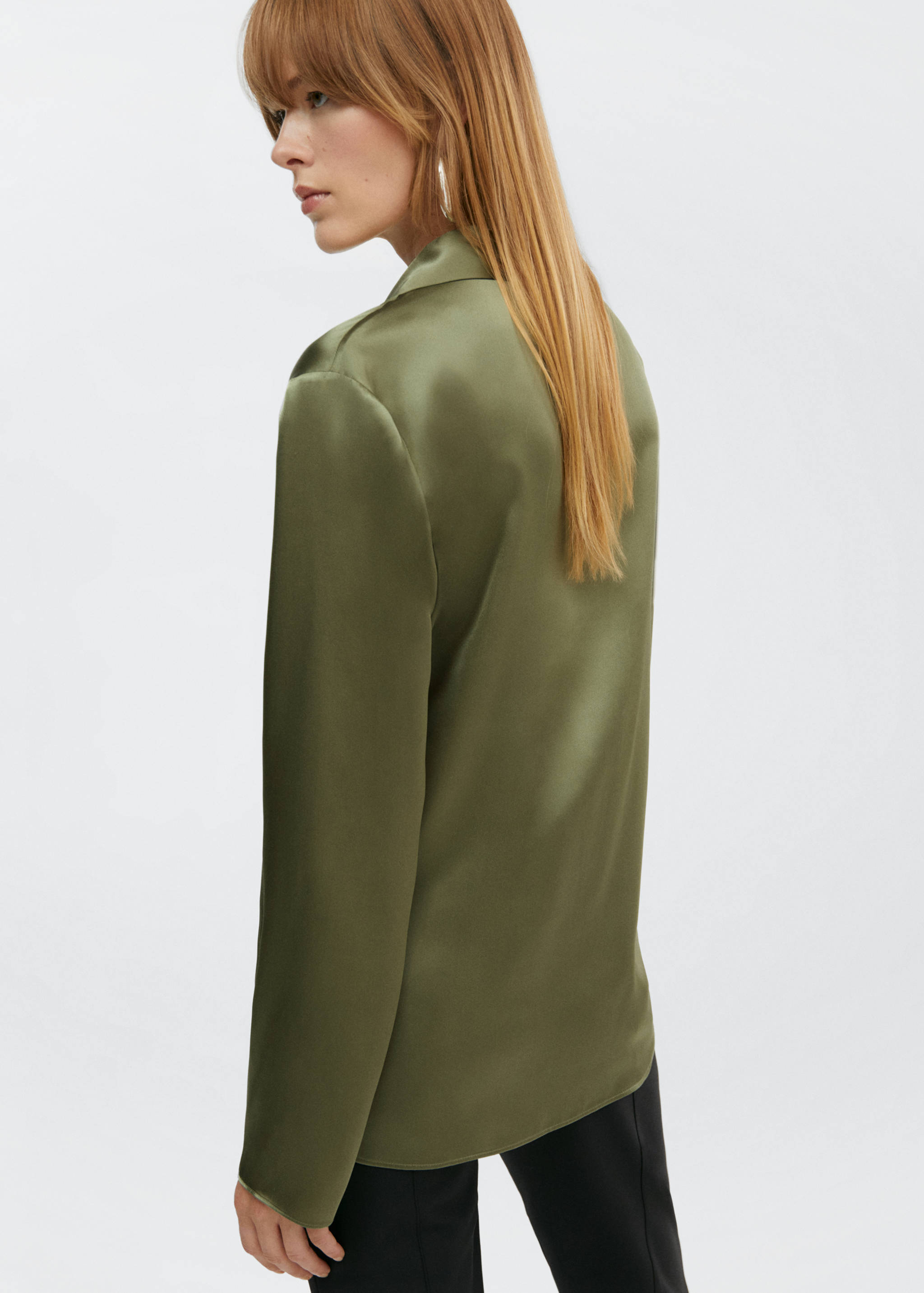 Satin silk shirt - Reverse of the article