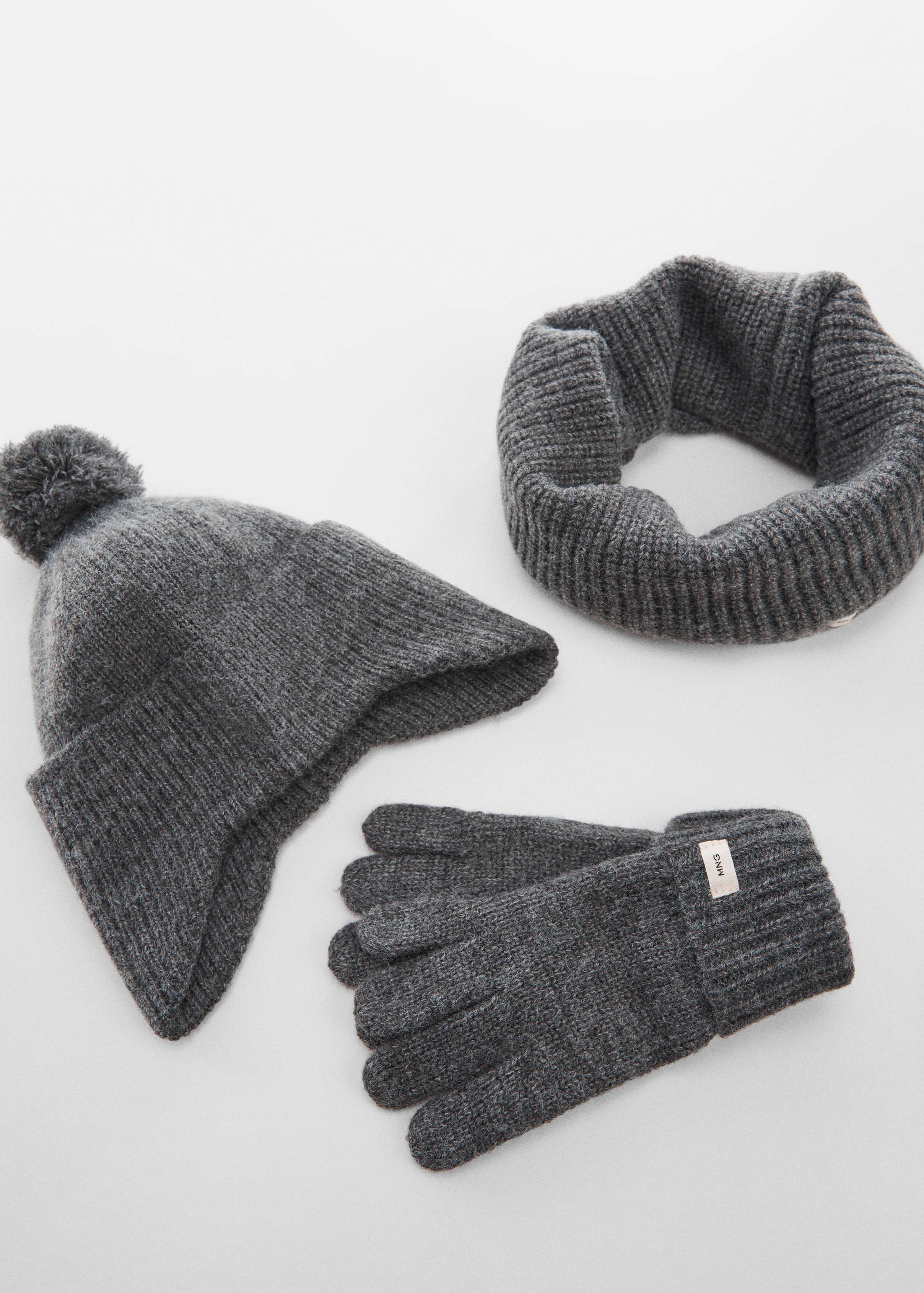 Knit gloves - Details of the article 1