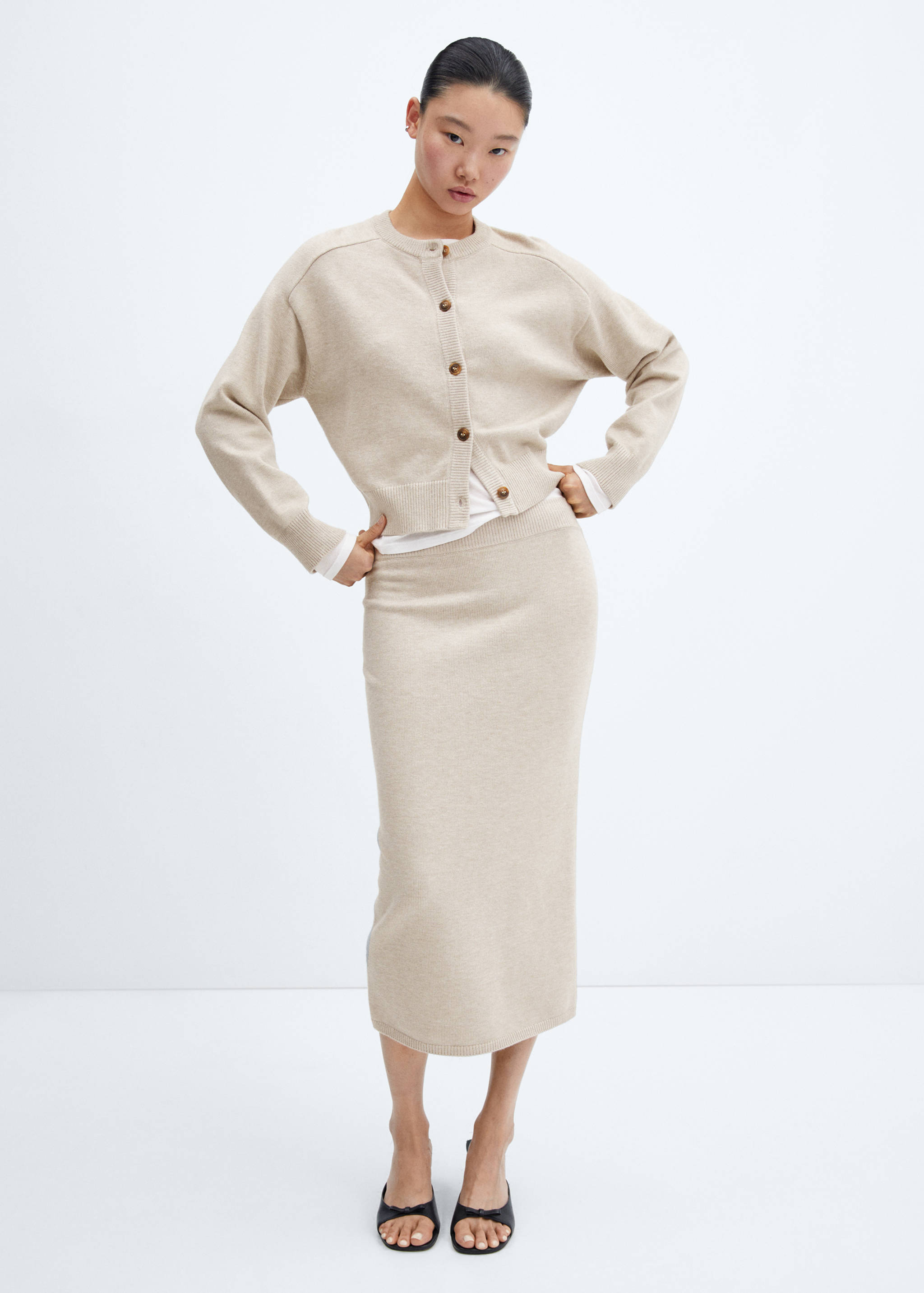 Strickjacke mit Ziernähten - Allgemeine Ansicht