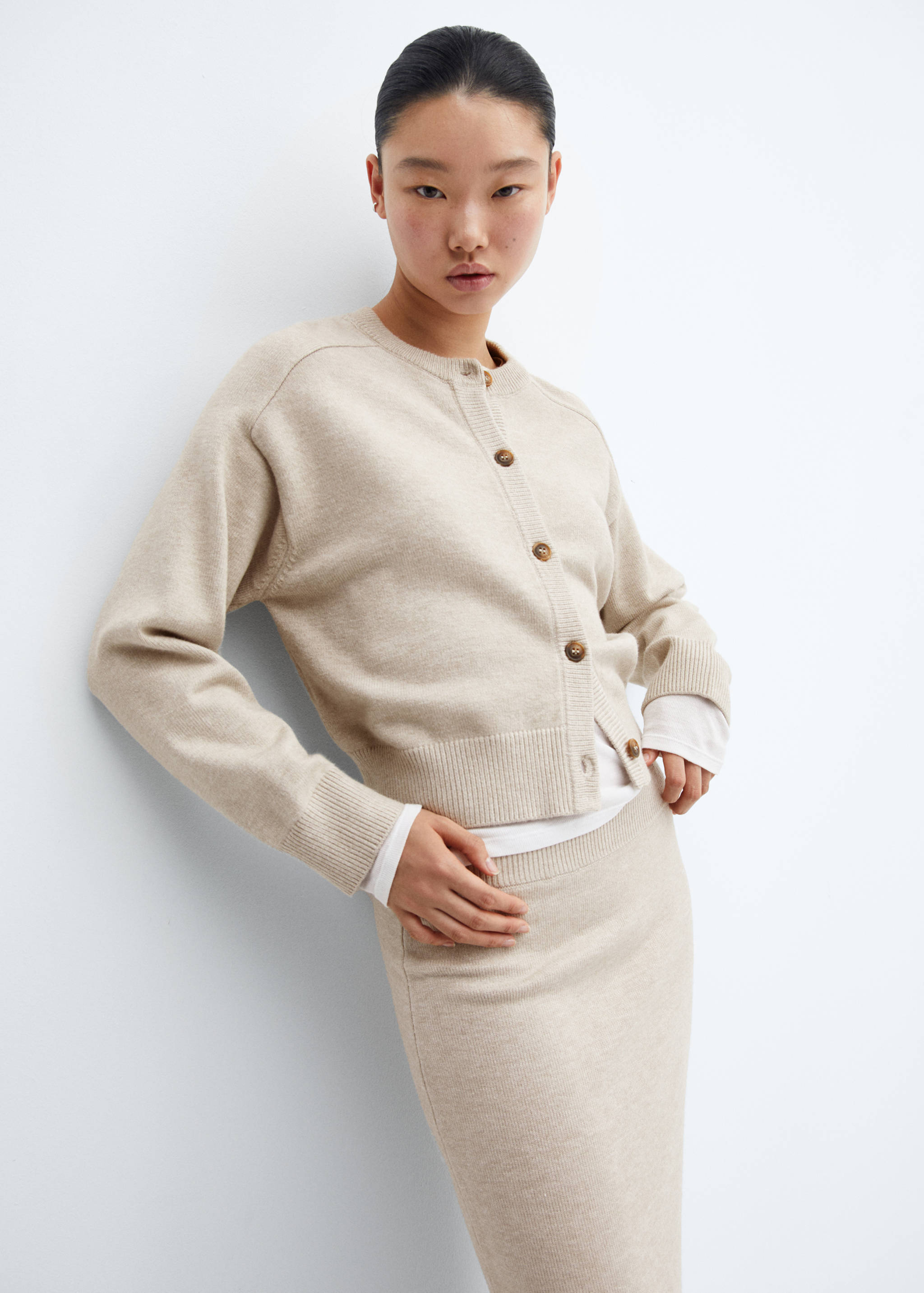 Strickjacke mit Ziernähten - Detail des Artikels 2