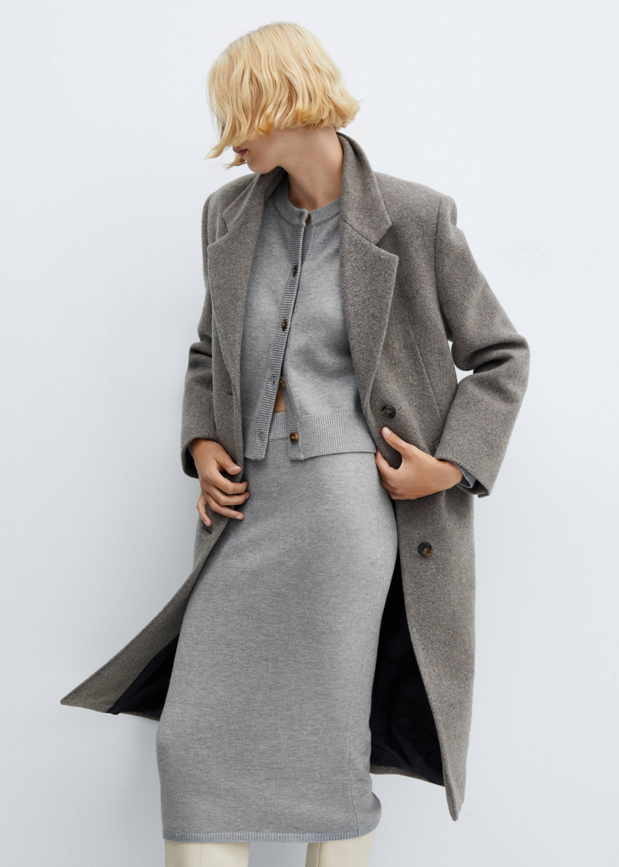 Strickjacke mit Ziernähten - Detail des Artikels 2