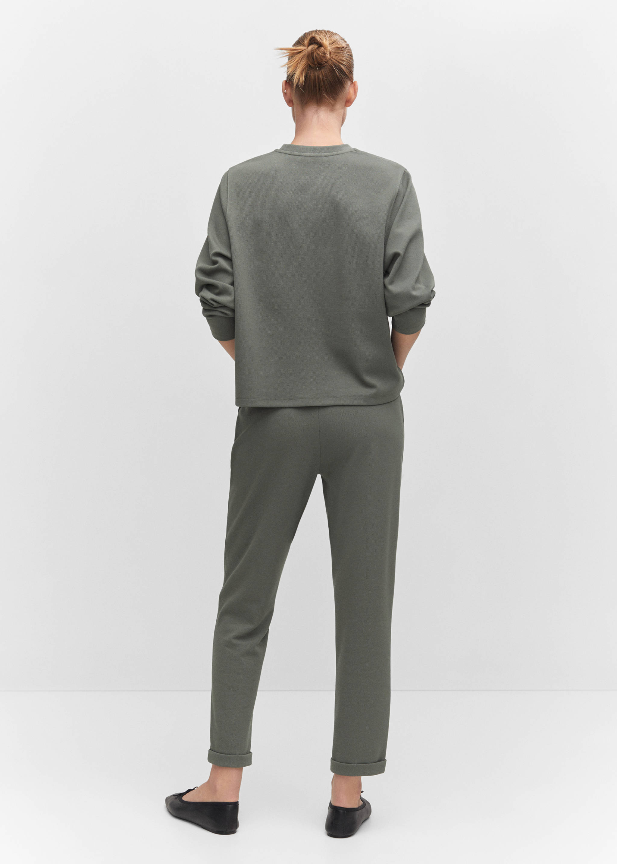 Свитшот с декоративными строчками - Обратная сторона изделия