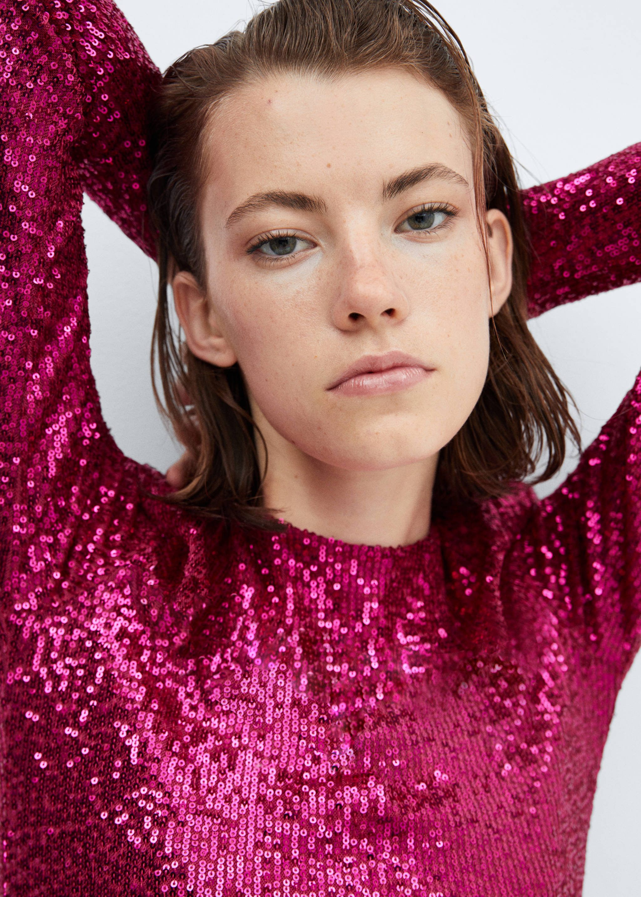 Robe courte ajustée sequins - Détail de l'article 1