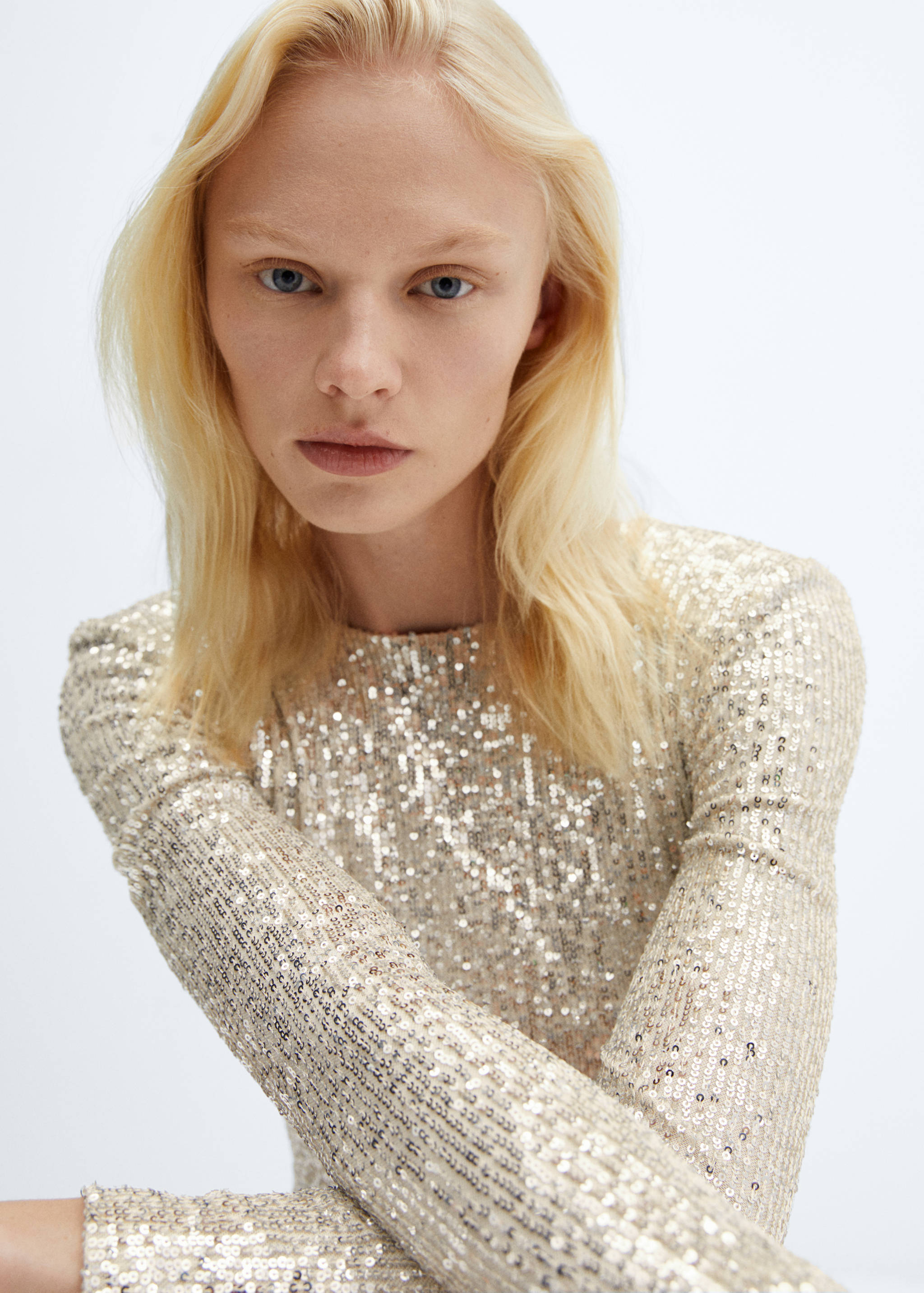 Короткое облегающее платье с пайетками - Деталь изделия 1