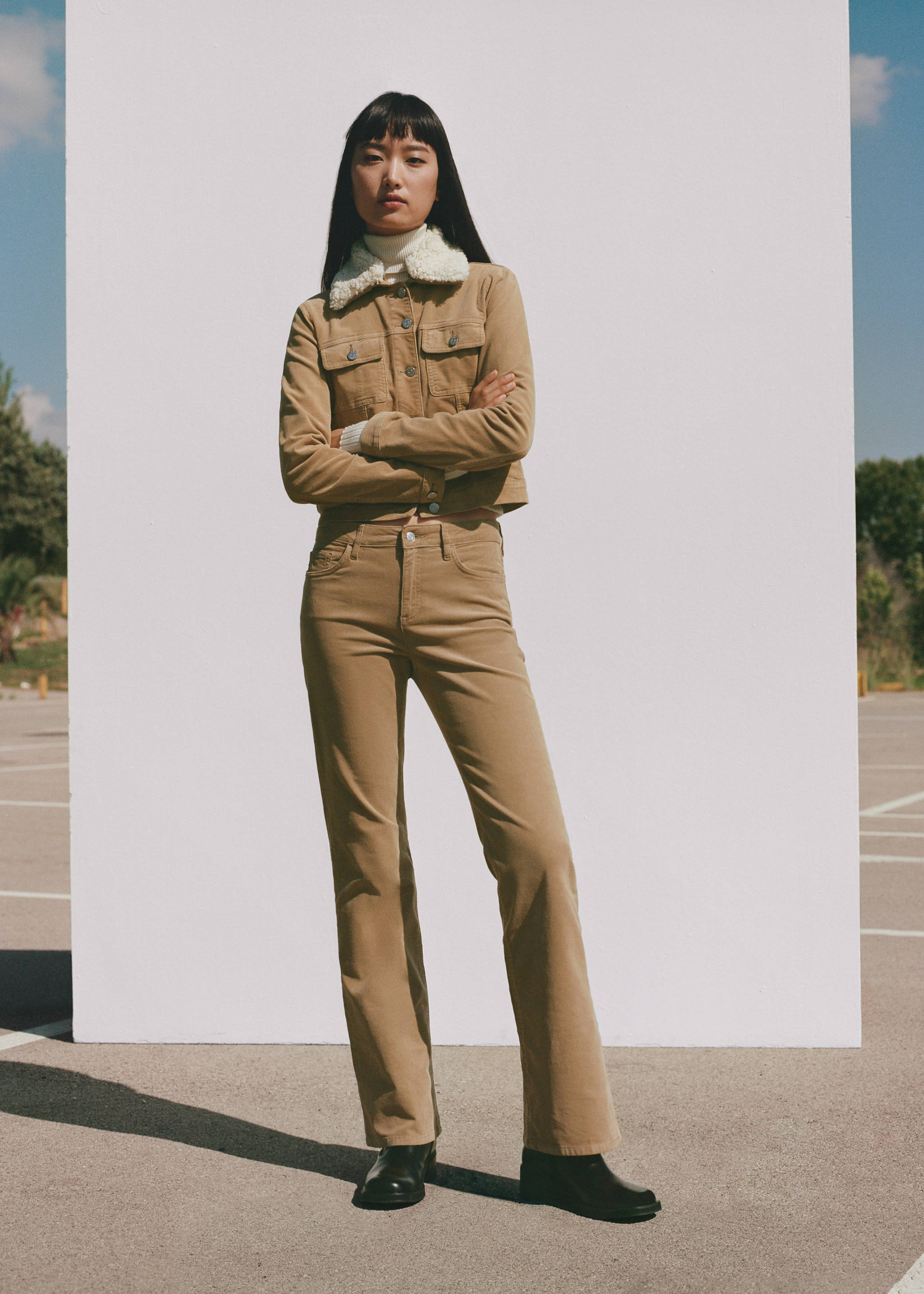 Pantalon flare taille normale velours côtelé - Détail de l'article 7